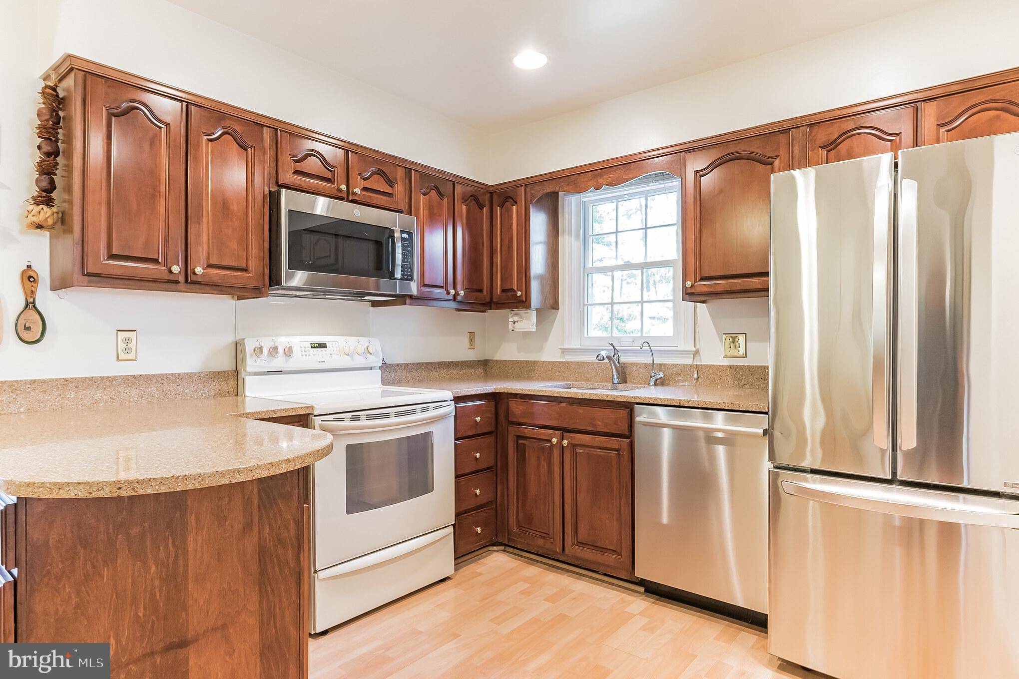 Vienna, VA 22181,9605 WHITECEDAR CT