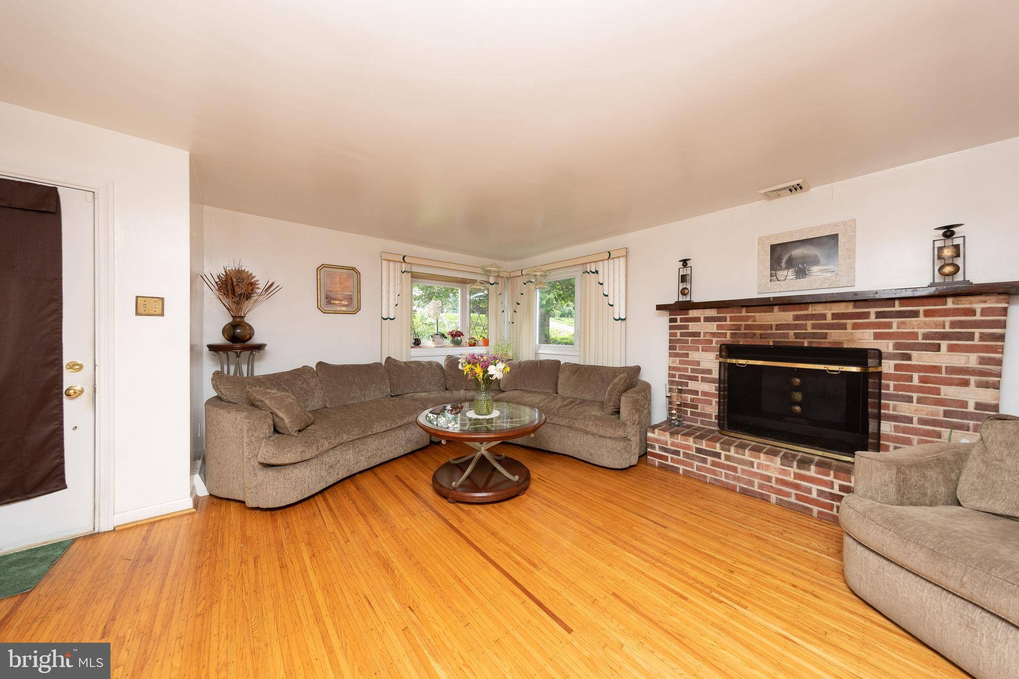 Glenside, PA 19038,311 LIMEKILN PIKE