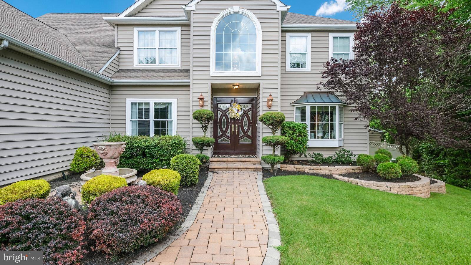 Warrington, PA 18976,513 VILLANOVA CIR