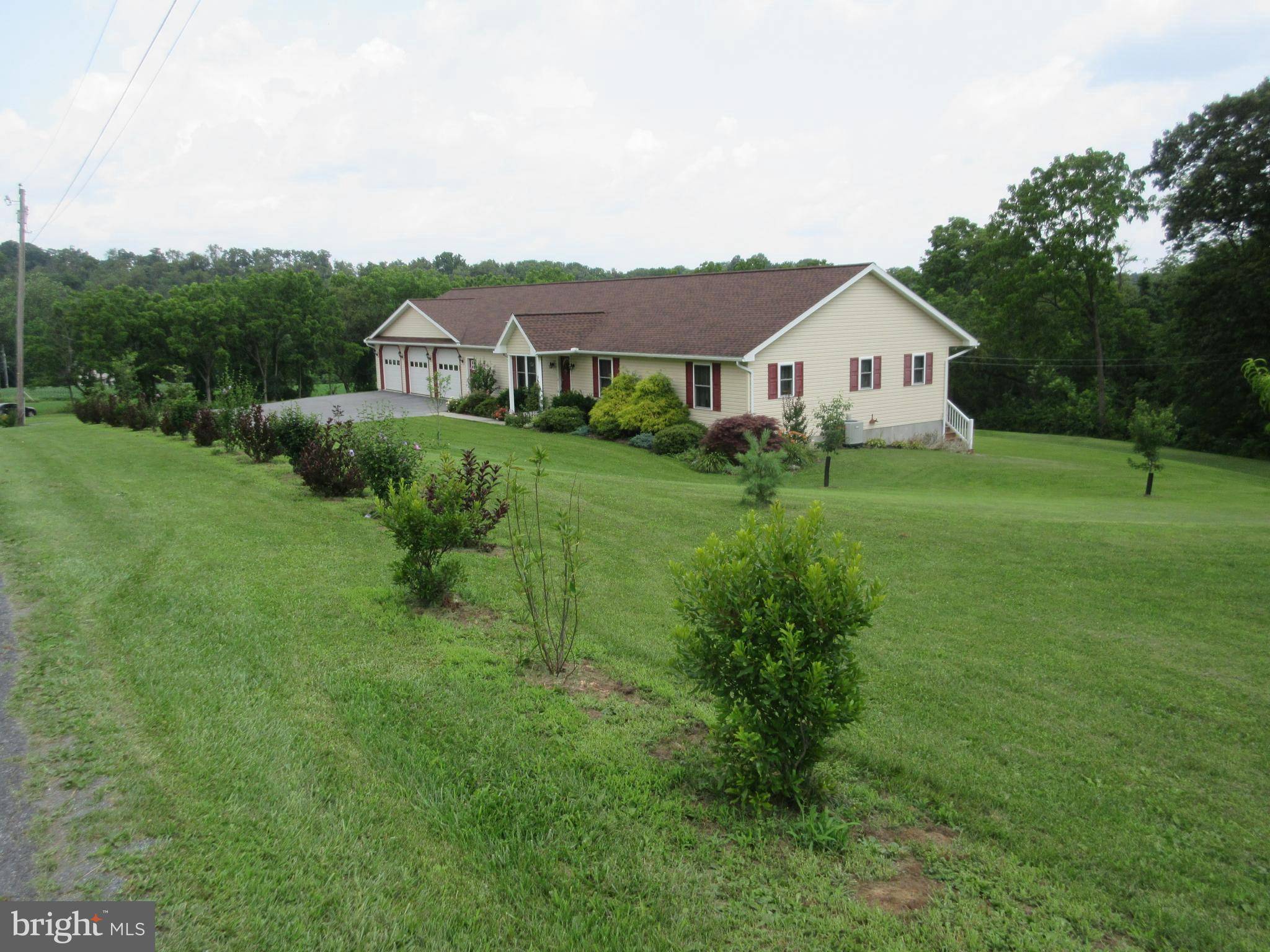 Womelsdorf, PA 19567,24 WITMAN RD