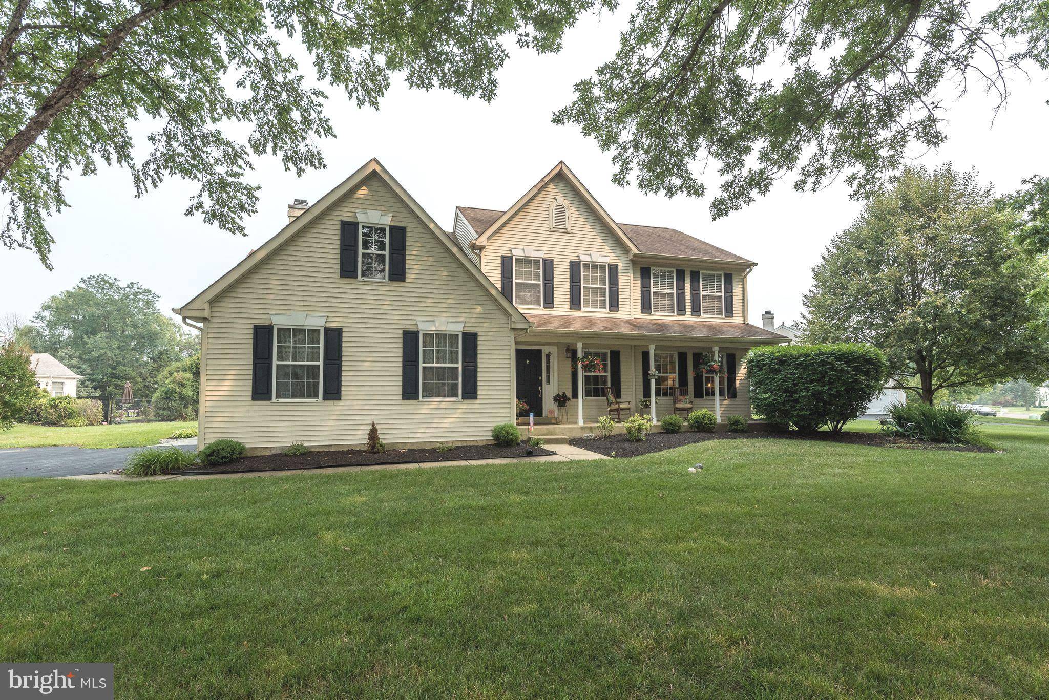 Yardley, PA 19067,424 HIDDEN OAKS DR