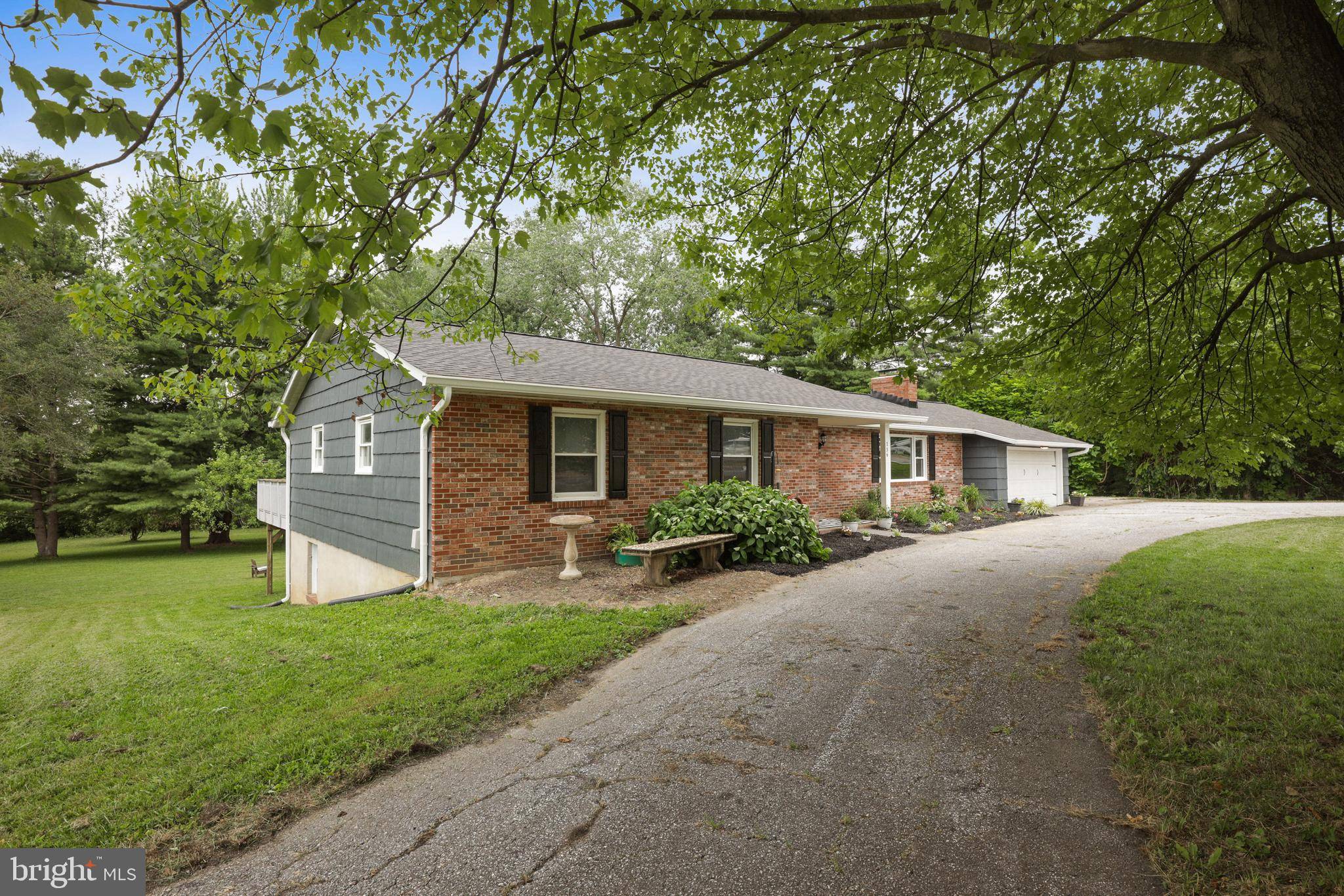 Hampstead, MD 21074,136 HANOVER PIKE