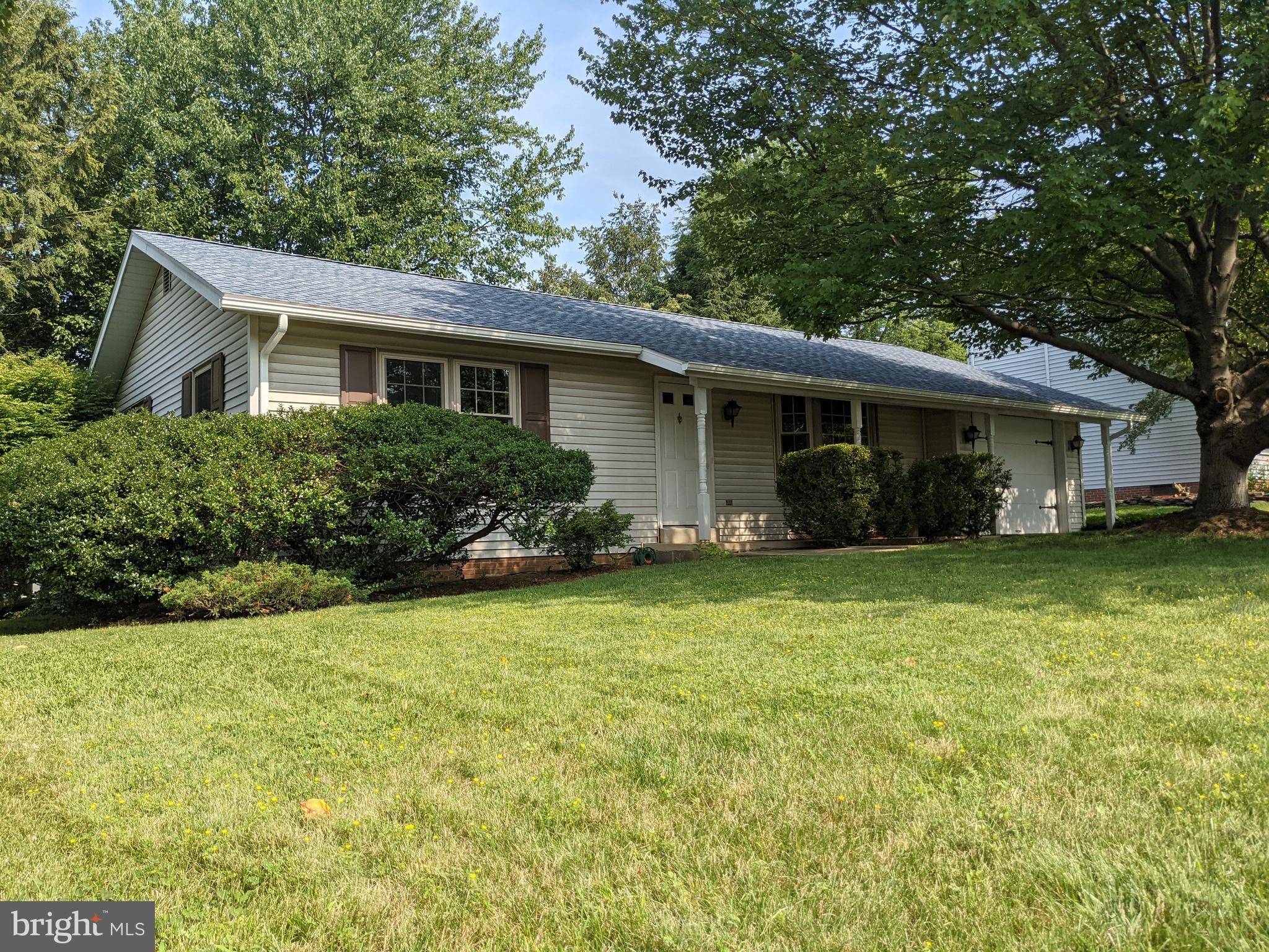 Lancaster, PA 17601,2336 HENBIRD LN