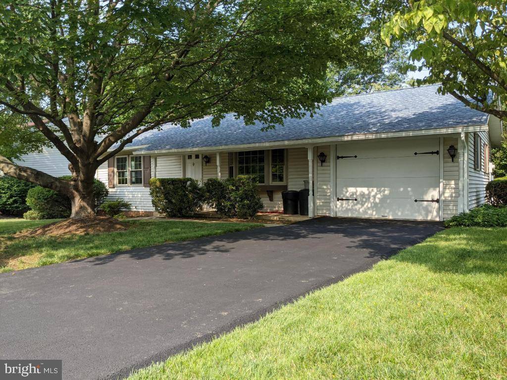 Lancaster, PA 17601,2336 HENBIRD LN