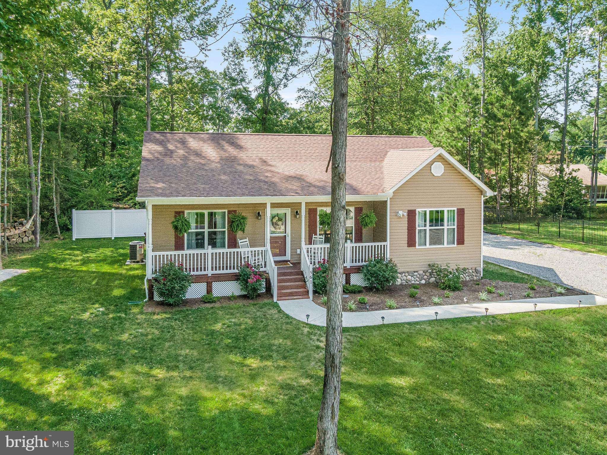 Colonial Beach, VA 22443,561 LATANE DR