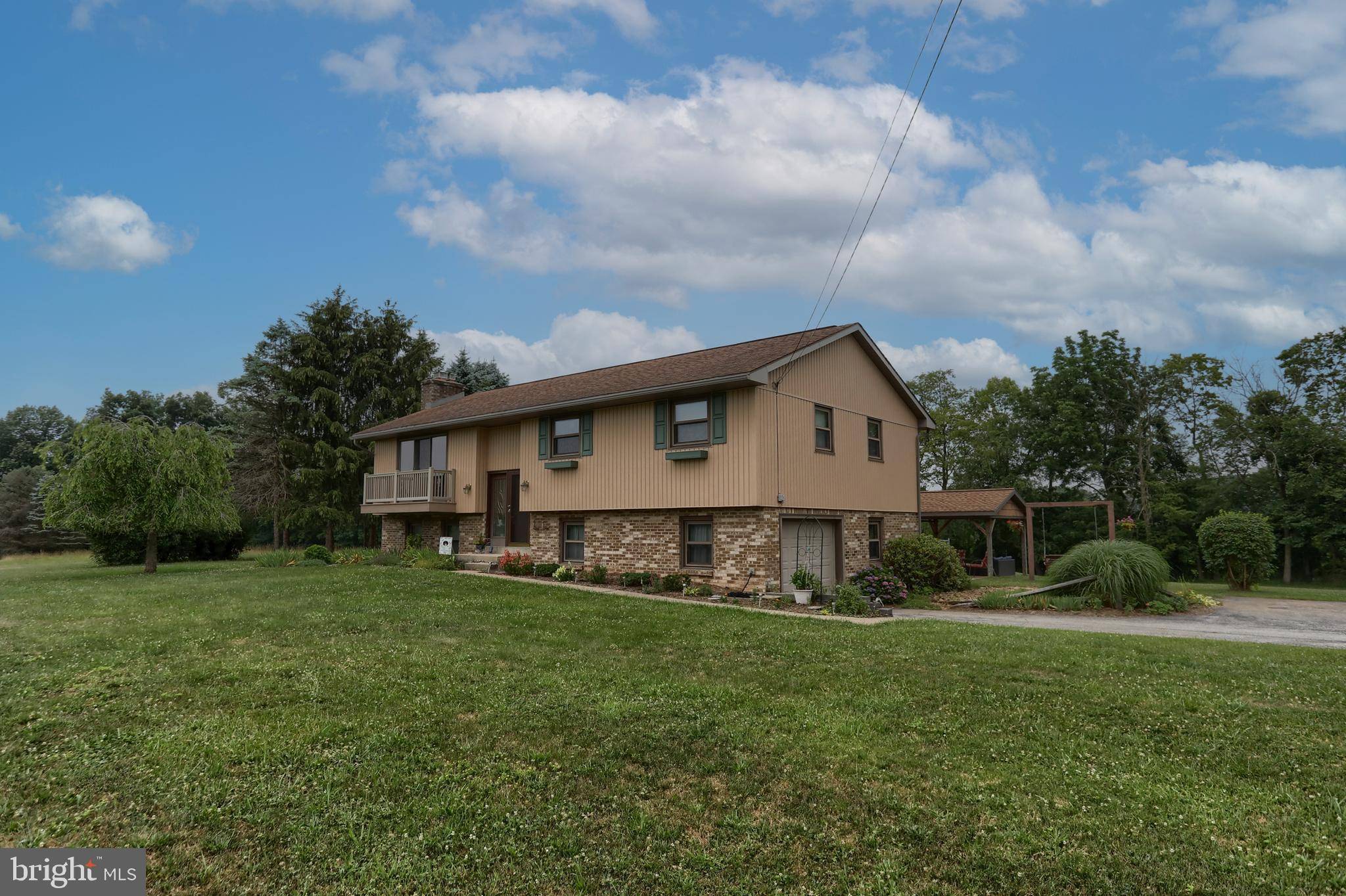 Annville, PA 17003,379 LEWIS RD