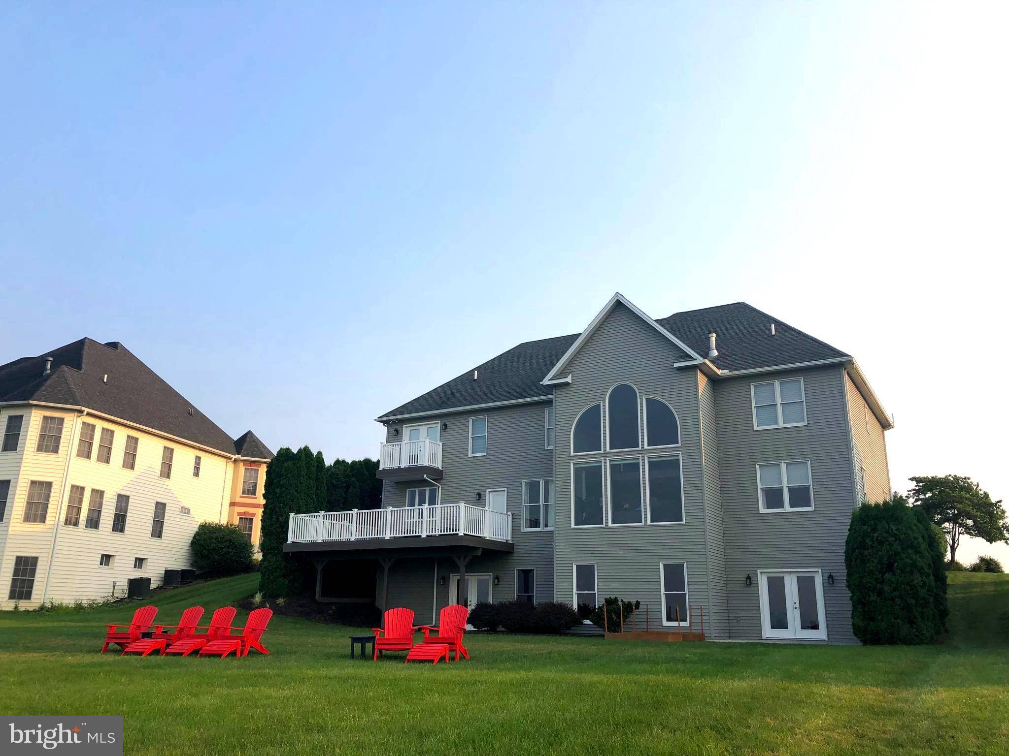 Mechanicsburg, PA 17050,1212 SUMMIT WAY