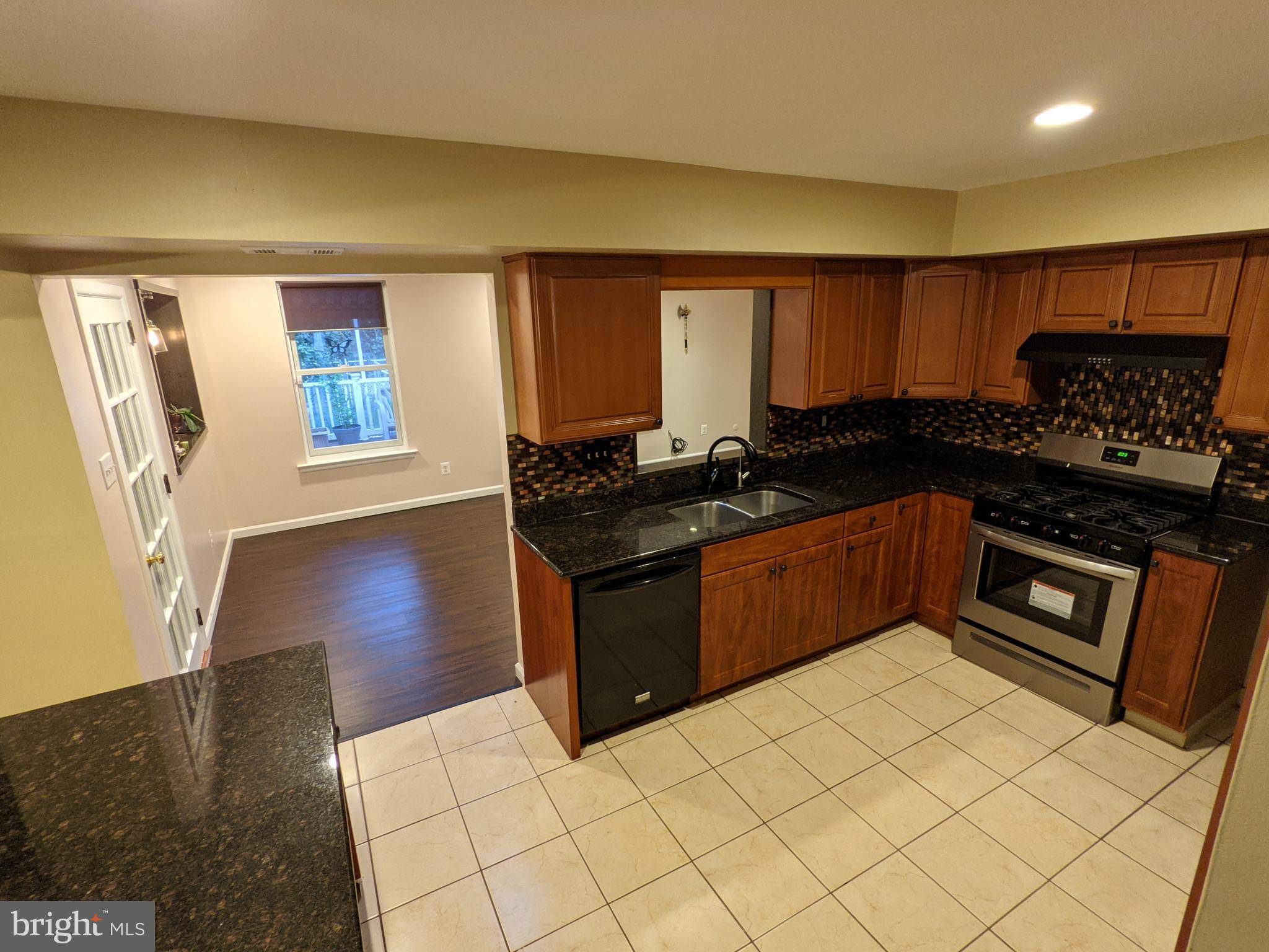 Bensalem, PA 19020,6537 JEFFERSON CT