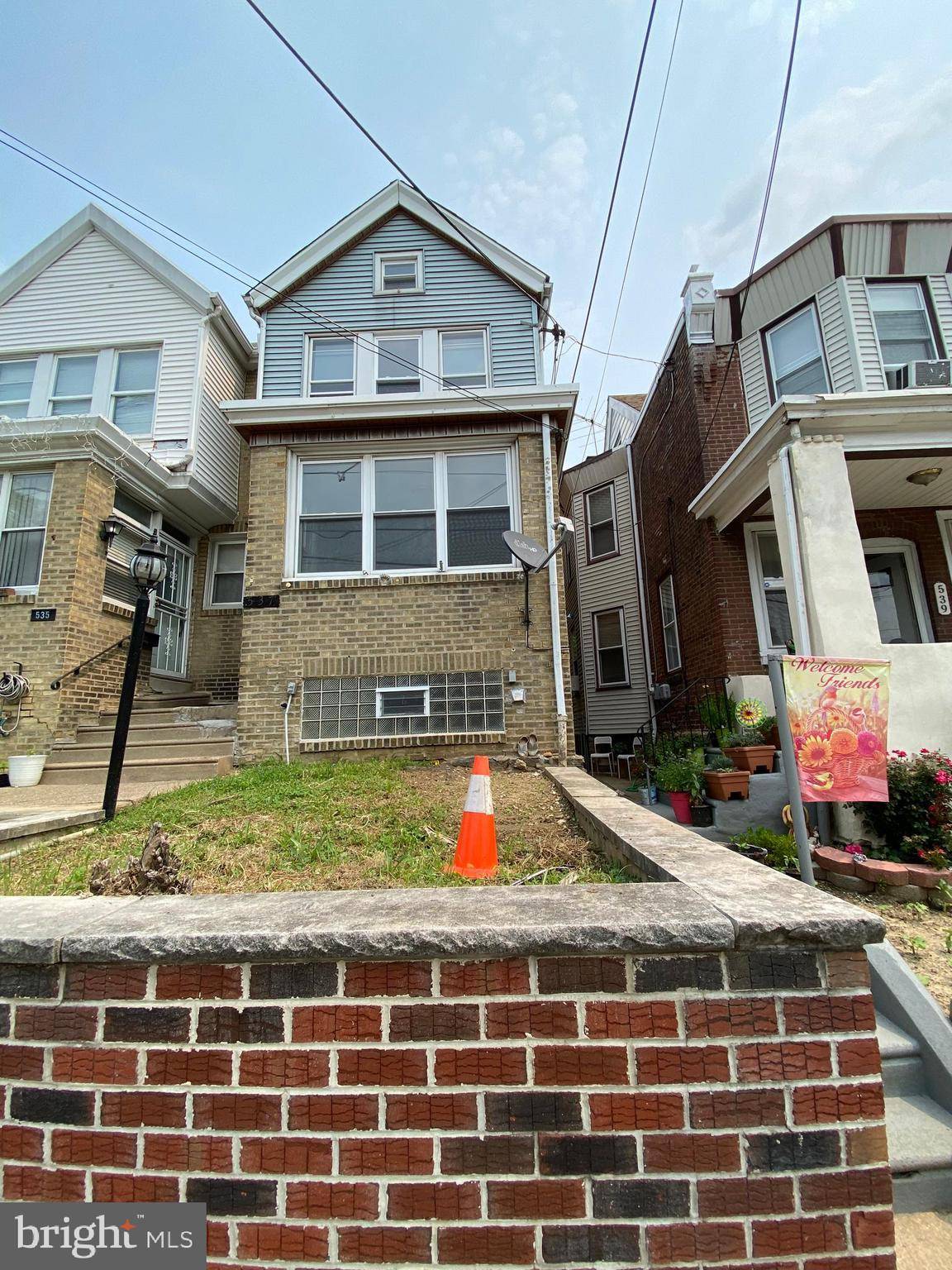 Philadelphia, PA 19111,537 MAGEE AVE