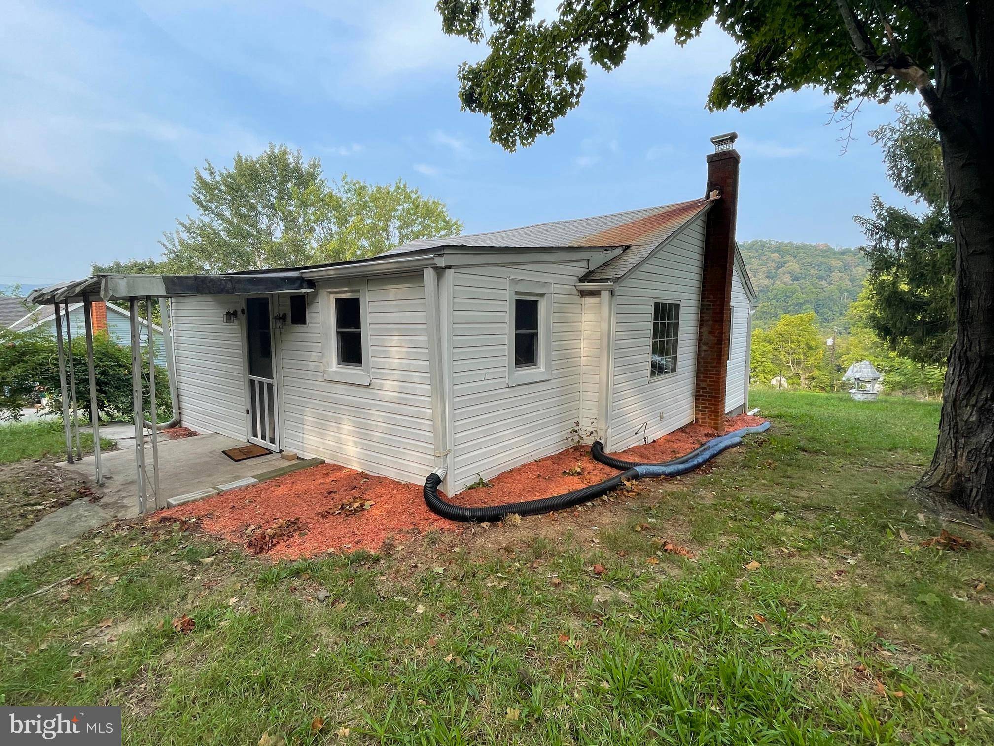 Berkeley Springs, WV 25411,67 BERRYVILLE CIRCLE