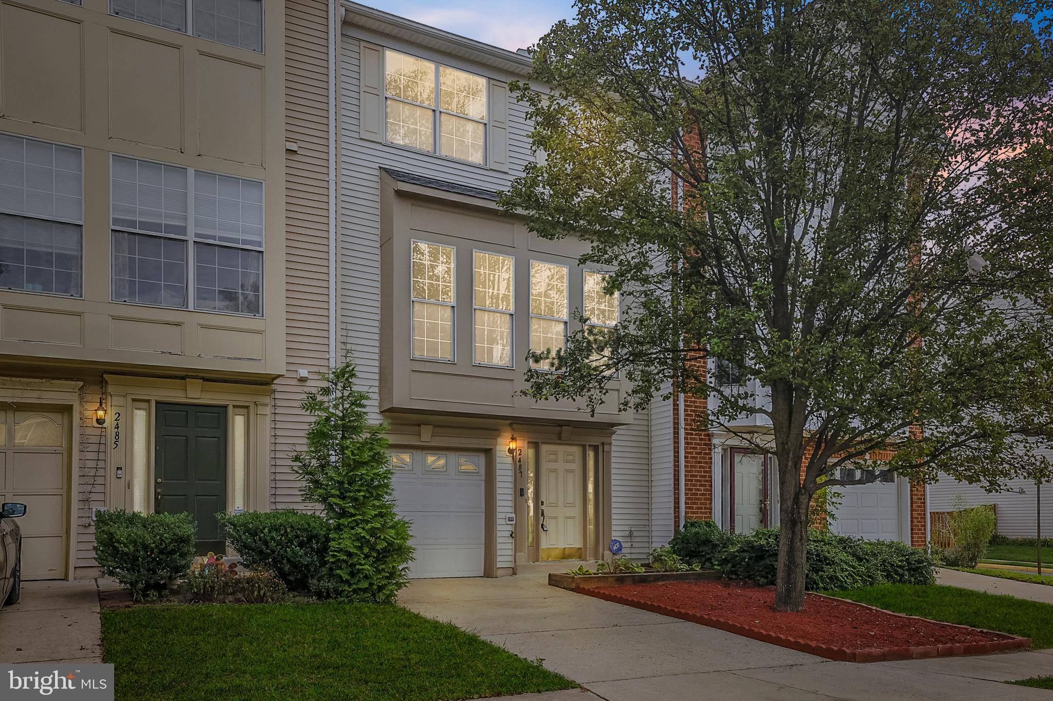 Herndon, VA 20171,2487 WHEAT MEADOW CIR