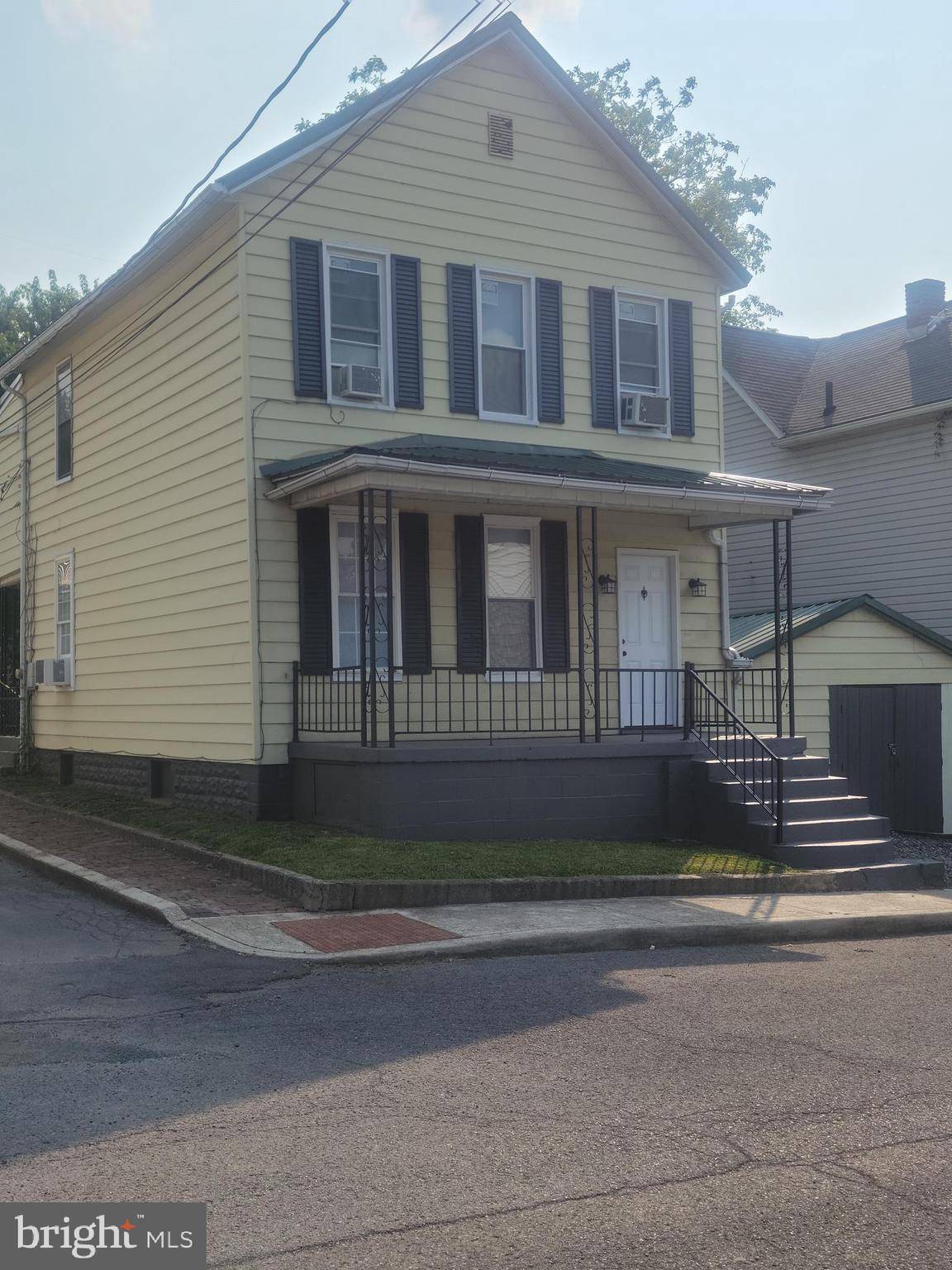 Ridgeley, WV 26753,65 SILVER ST