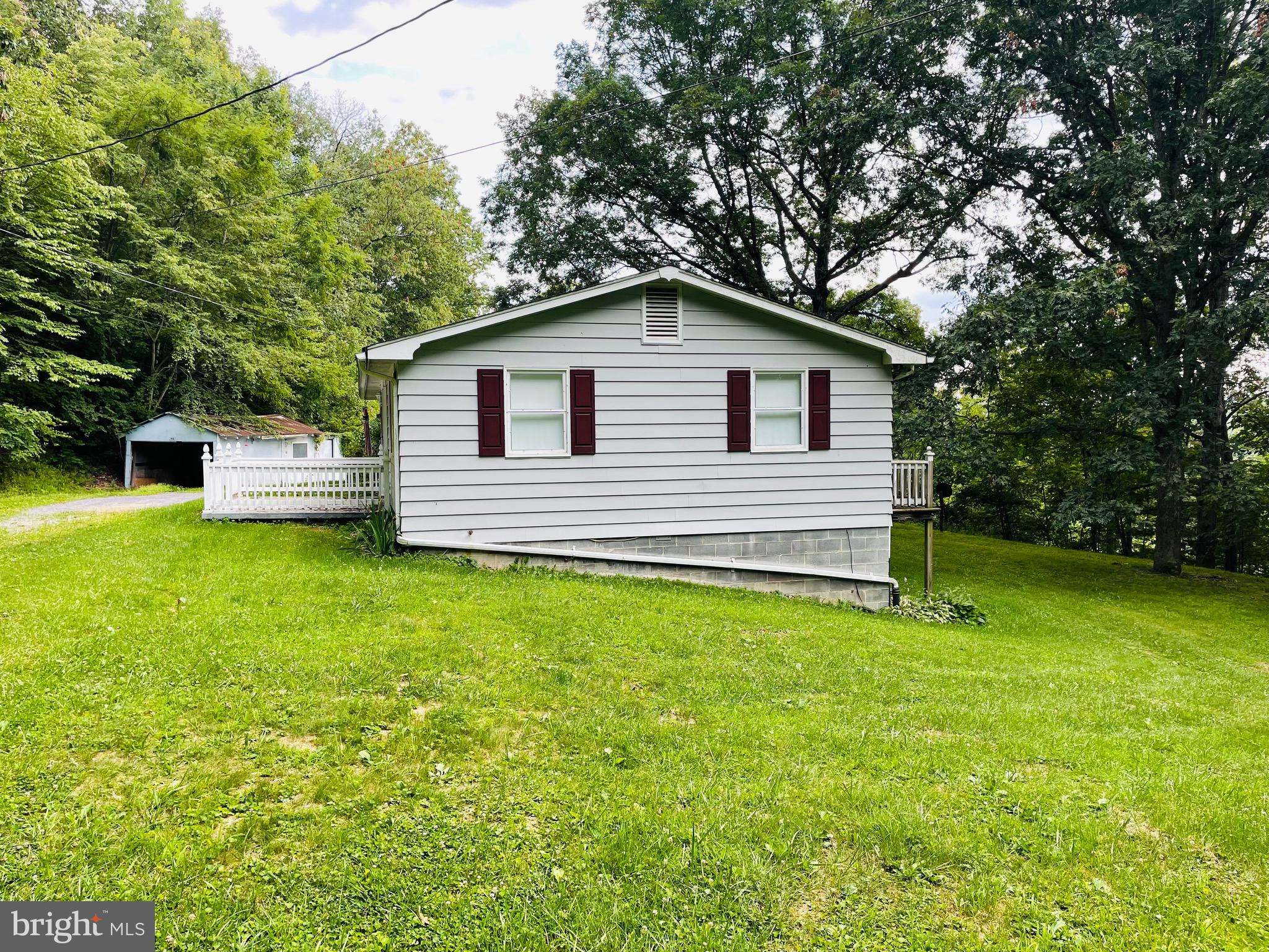 Orbisonia, PA 17243,22357 MADDENSVILLE