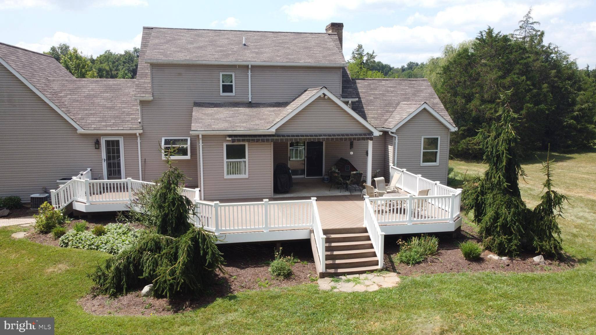 Bunker Hill, WV 25413,706 CIDER DR