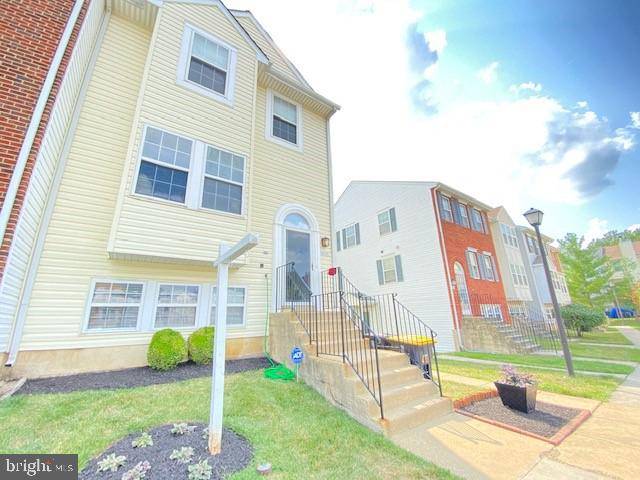 Suitland, MD 20746,4131 APPLE ORCHARD CT #8