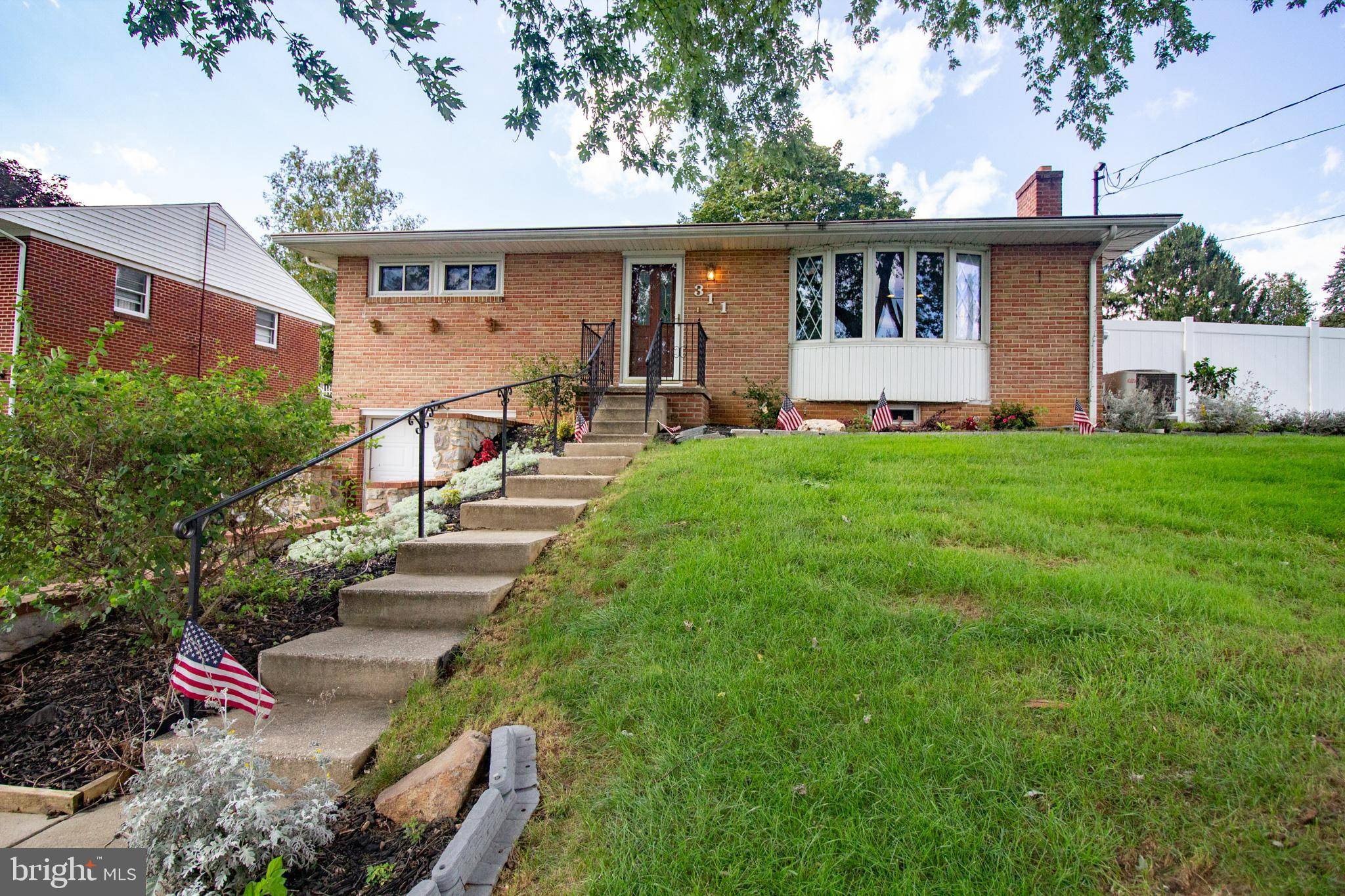 York, PA 17403,311 LAKEVIEW DR