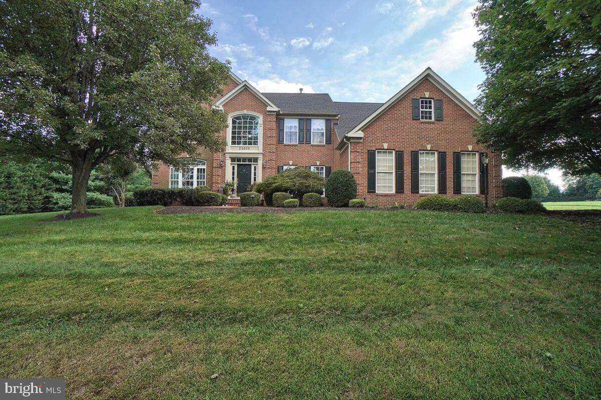 Gaithersburg, MD 20882,23609 WHITE PEACH CT