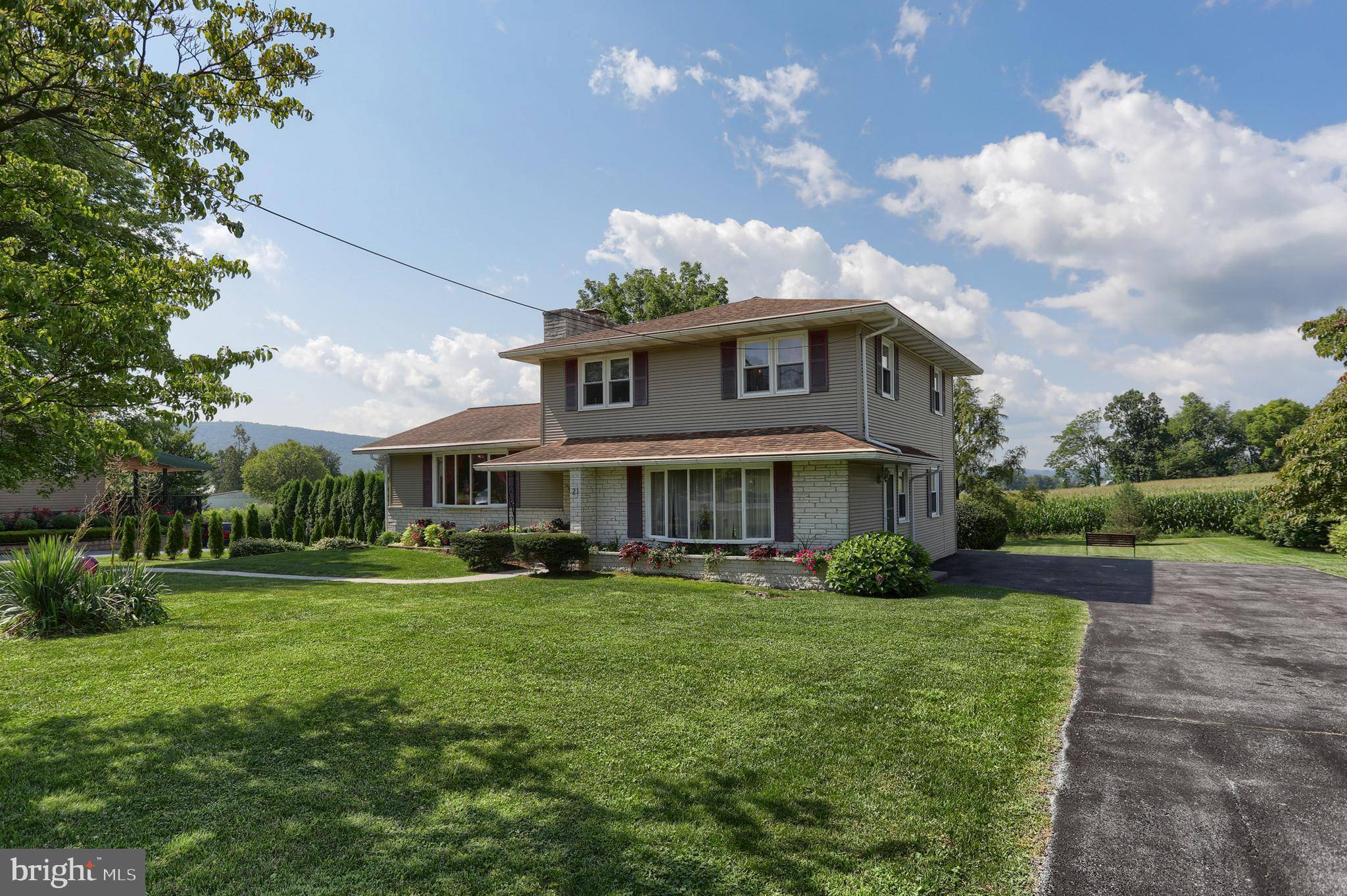 Newmanstown, PA 17073,21 N SHERIDAN RD