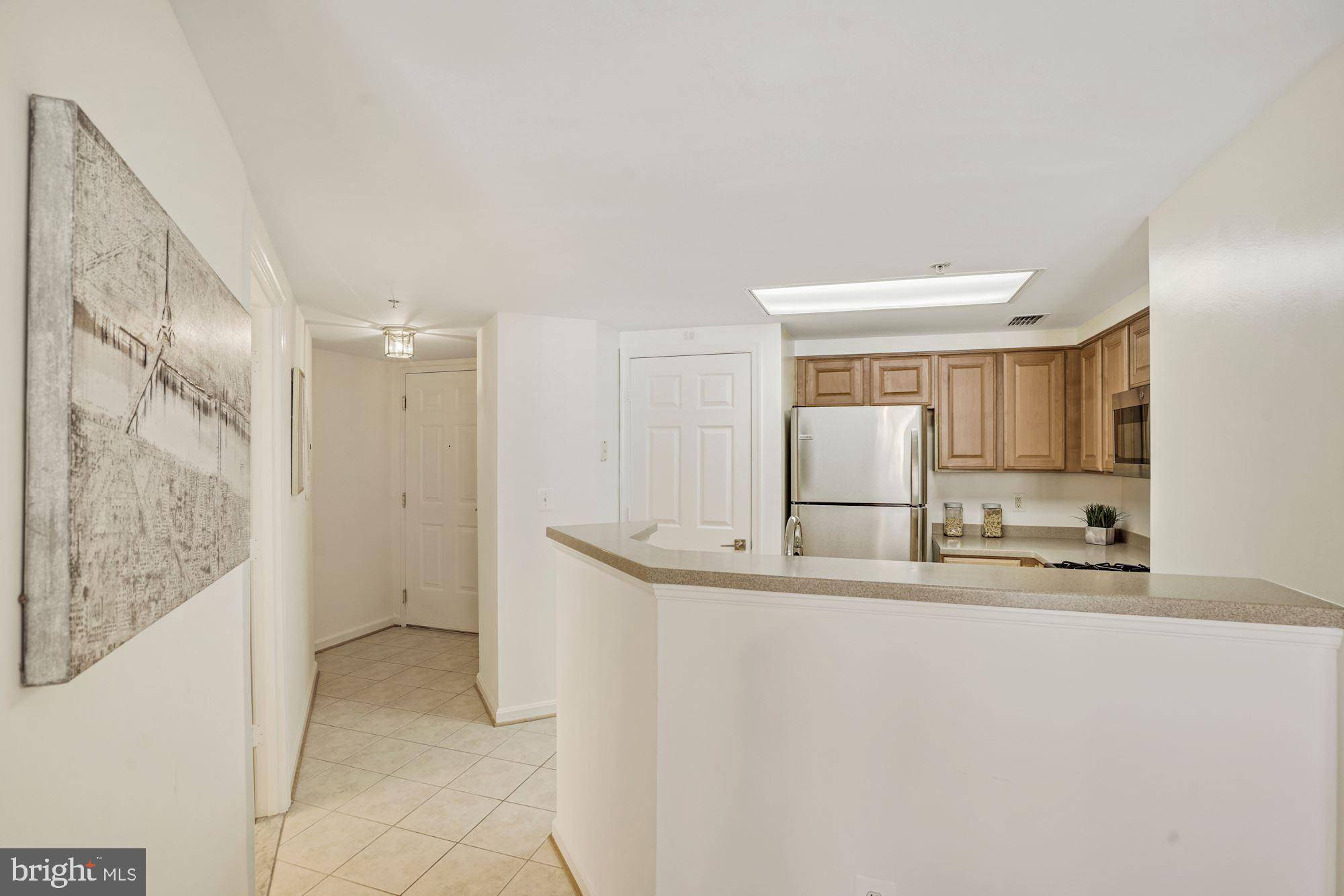 Arlington, VA 22203,3835 9TH ST N #209W