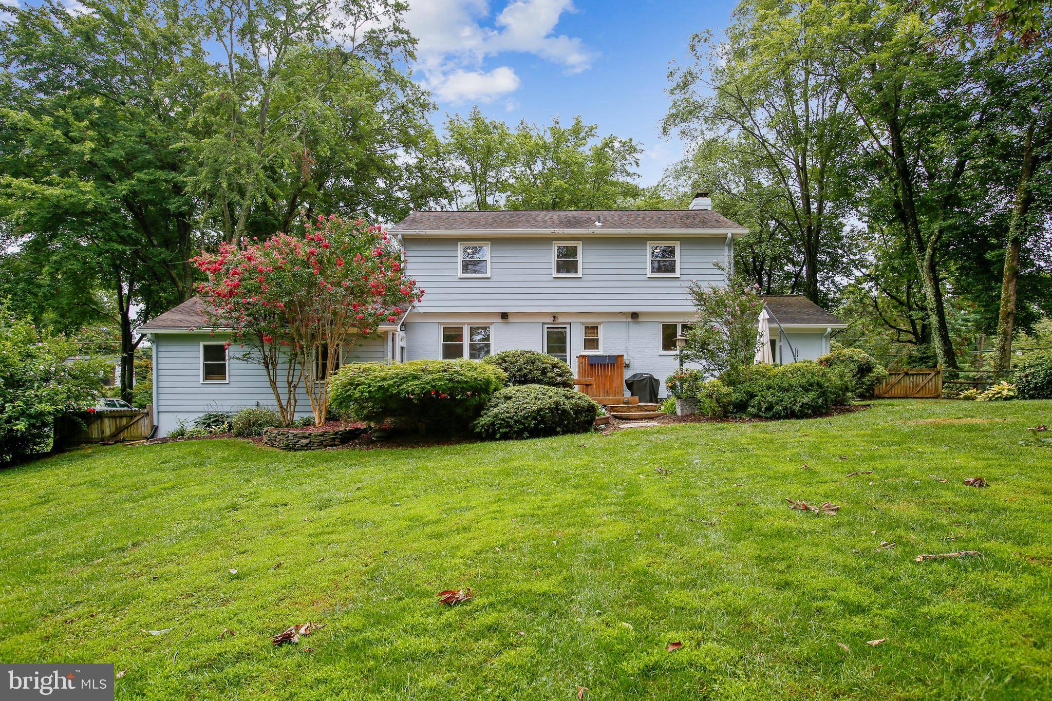 Oakton, VA 22124,11914 WAYLAND ST