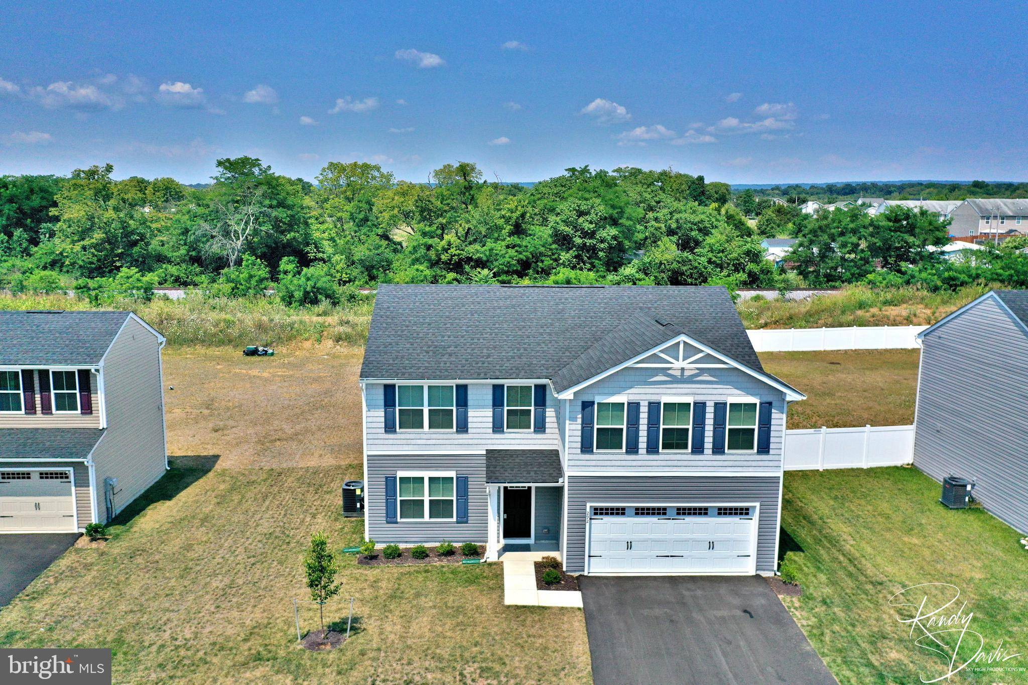 Bunker Hill, WV 25413,292 SWITCHGRASS CT