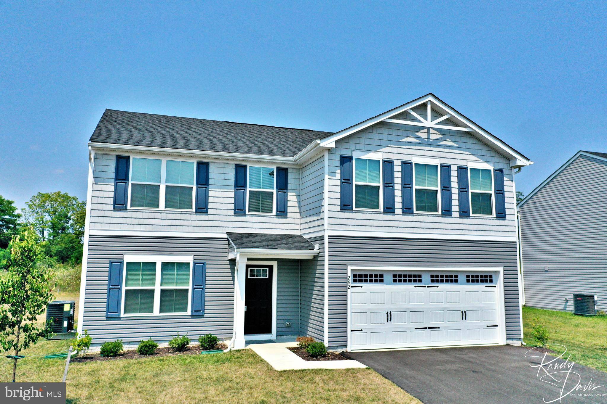 Bunker Hill, WV 25413,292 SWITCHGRASS CT