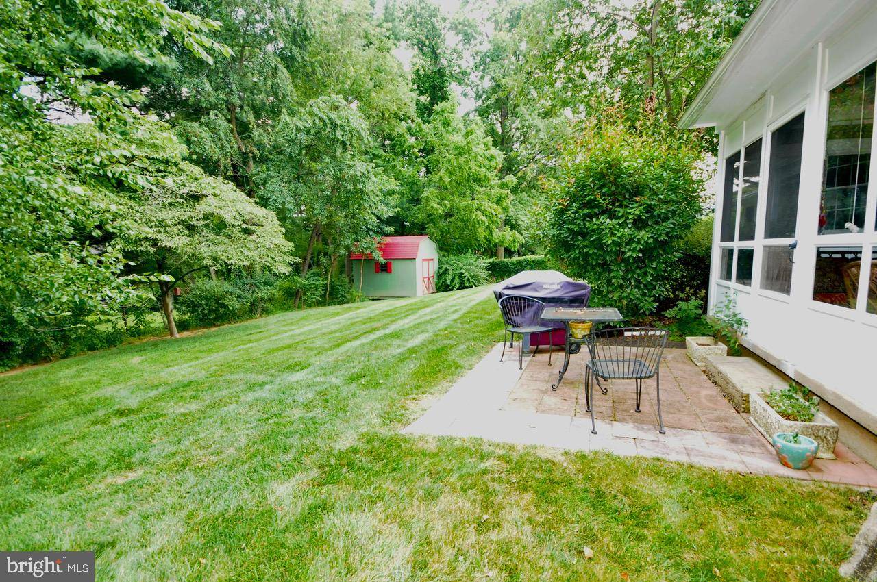 Yardley, PA 19067,706 BRIARWOOD CT