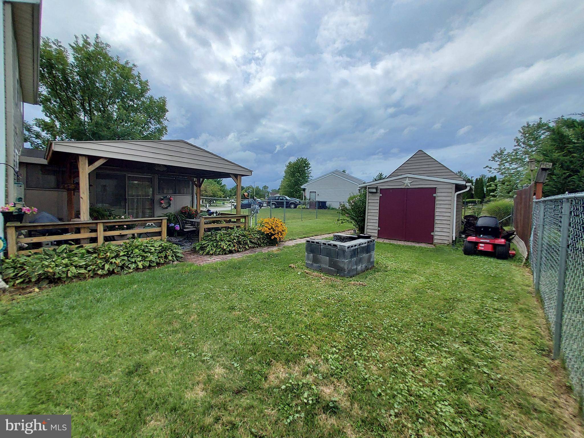 Abbottstown, PA 17301,6 ABBOTTS CT