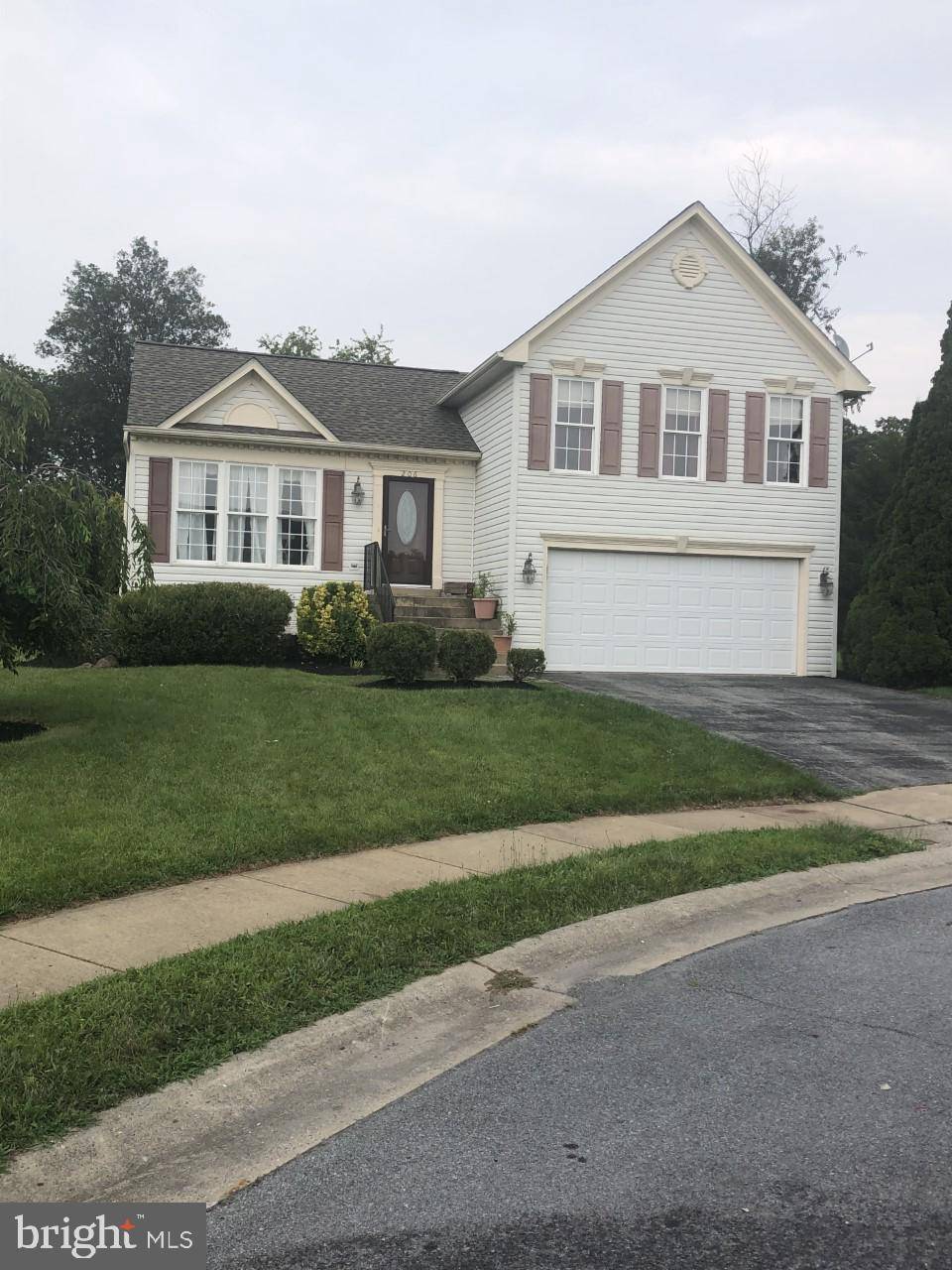 Taneytown, MD 21787,206 HUNTINGHORN CT