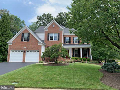 Herndon, VA 20171,12698 FOX WOODS DR