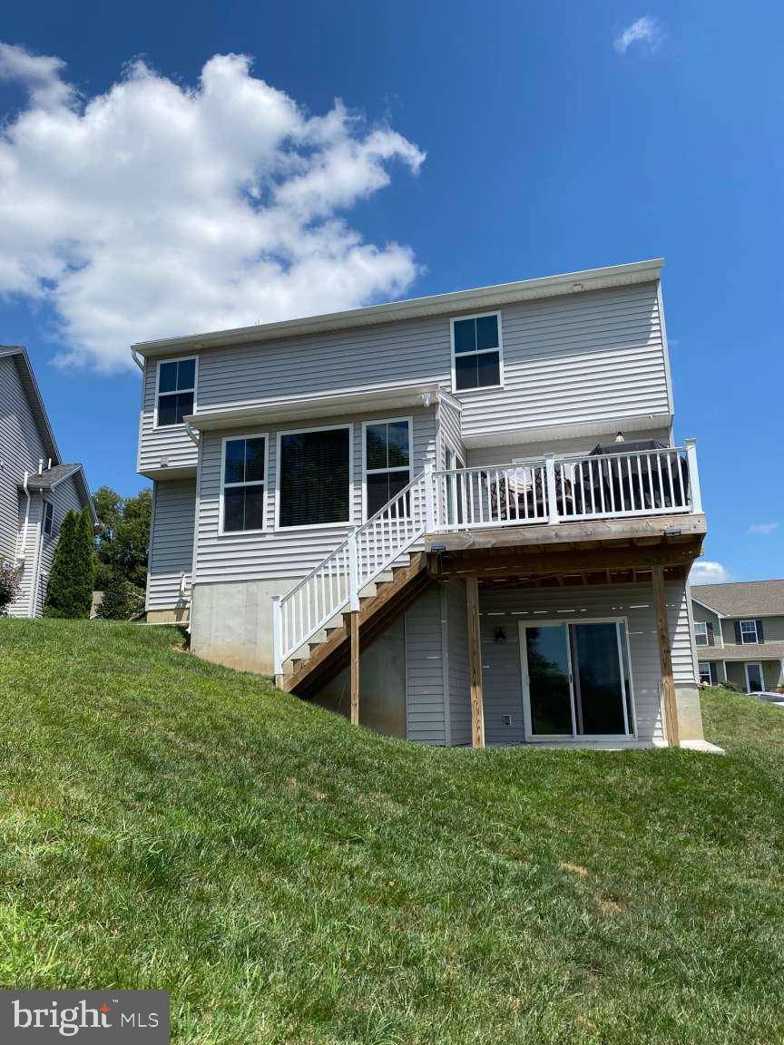 New Cumberland, PA 17070,435 CHESTNUT WAY