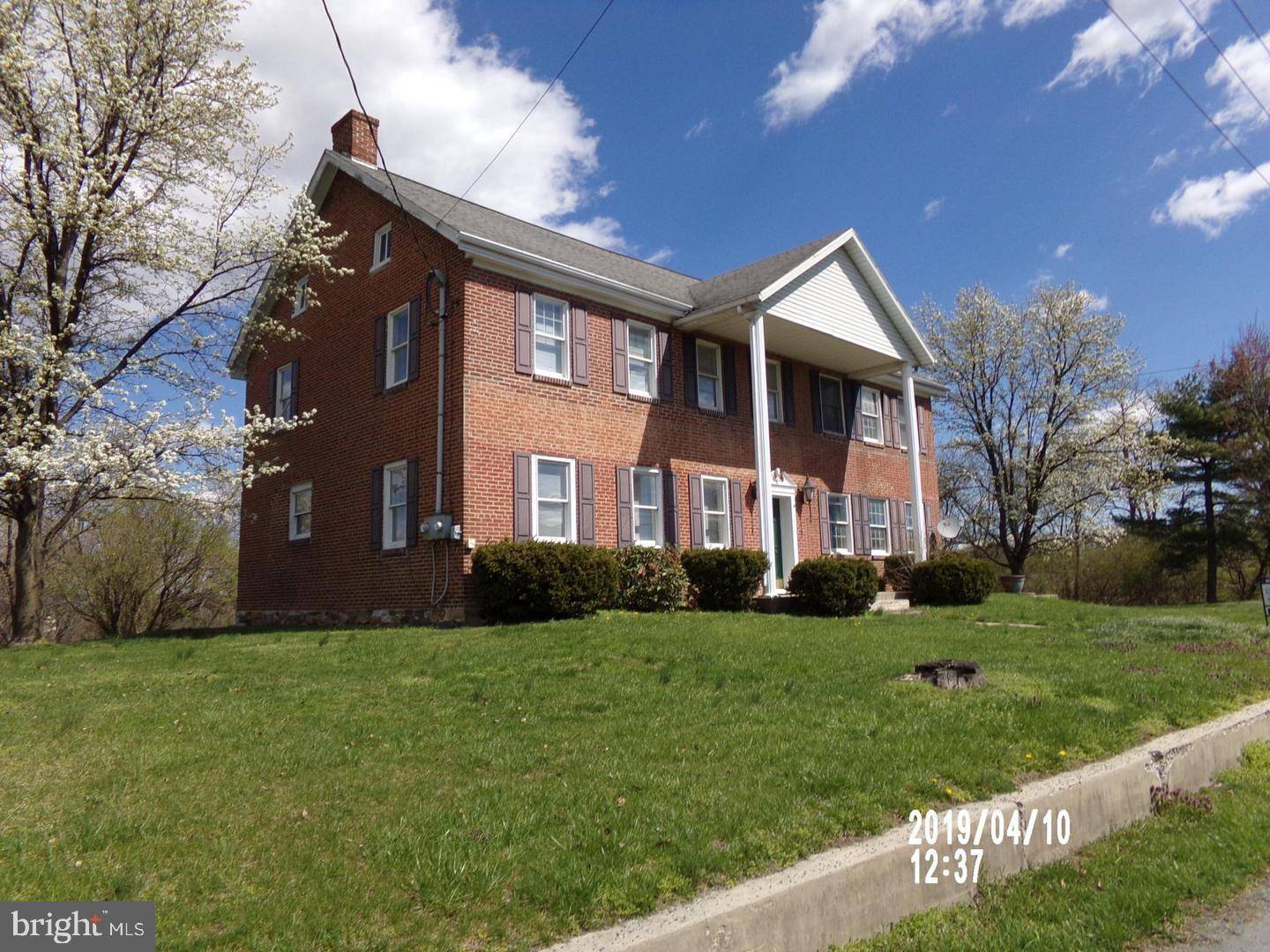 Chambersburg, PA 17202,2553 LINCOLN WAY W