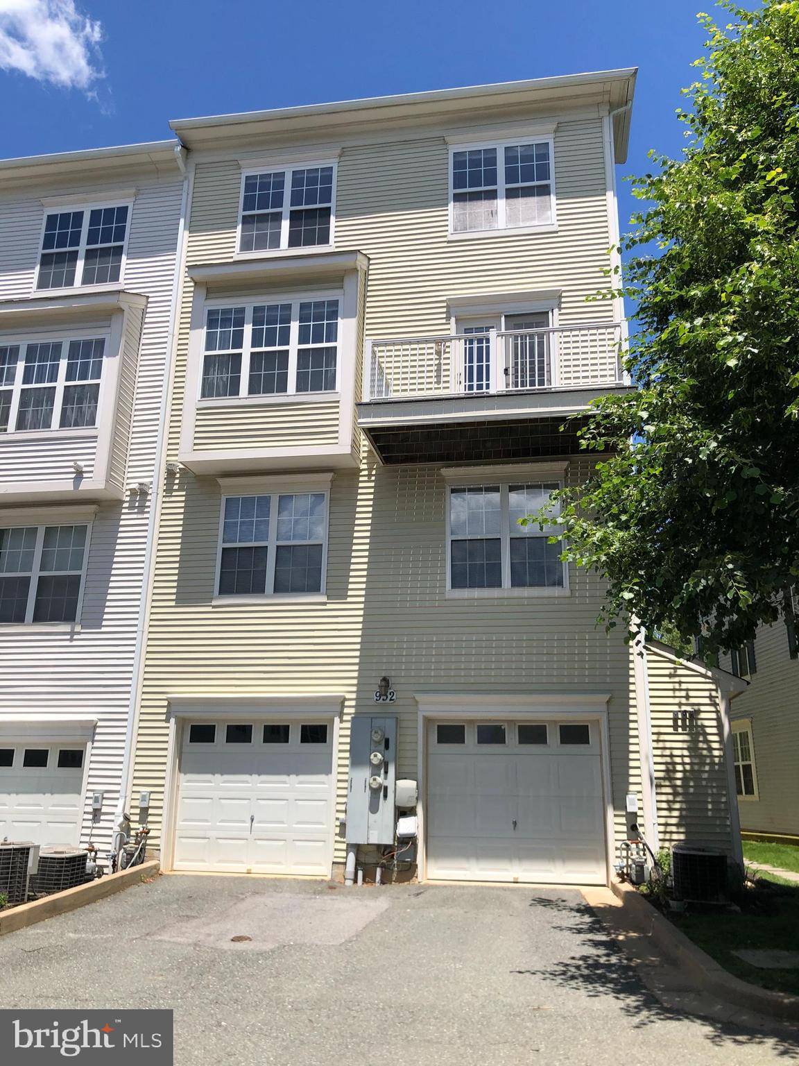 Gaithersburg, MD 20878,932 ORCHARD RIDGE DR #200