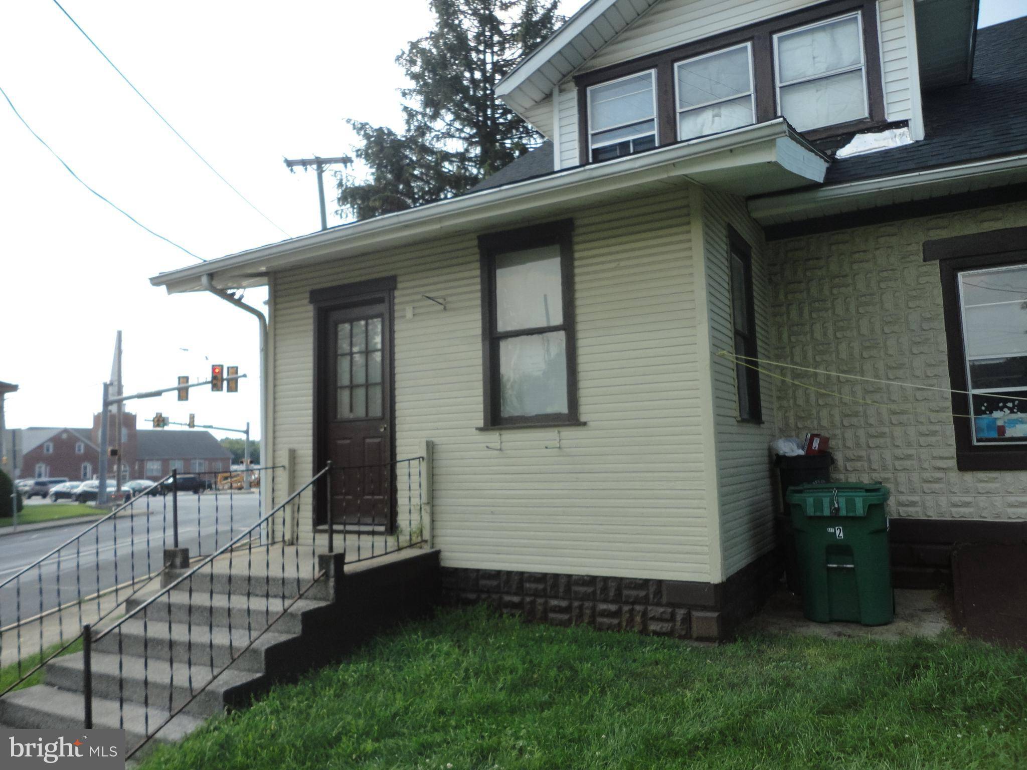 Cleona, PA 17042,464 W PENN AVE