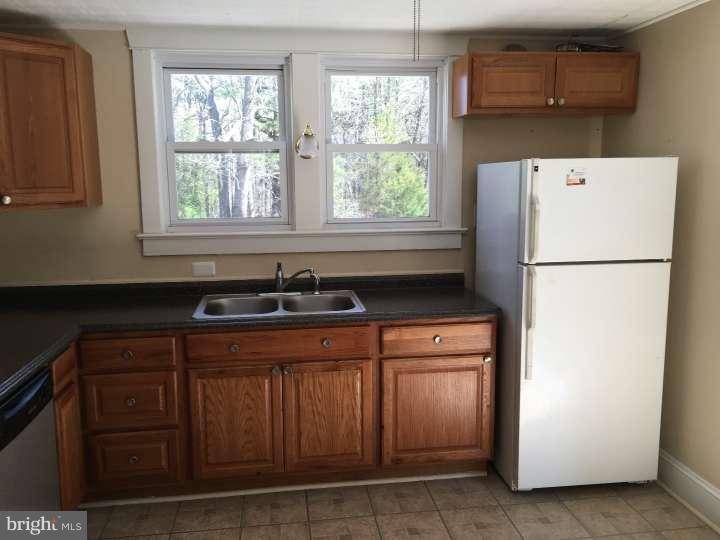 Gibbsboro, NJ 08026,137 CLEMENTON RD W