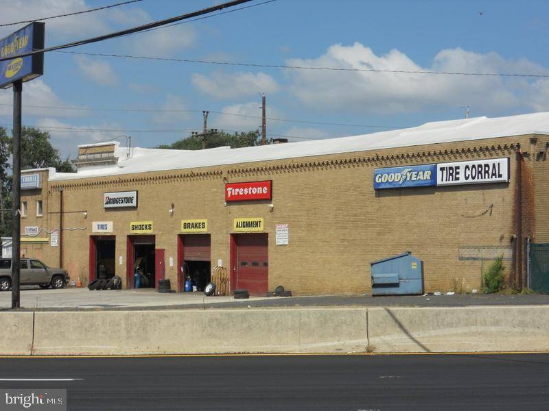 Camden, NJ 08104,3114 MOUNT EPHRAIM AVE