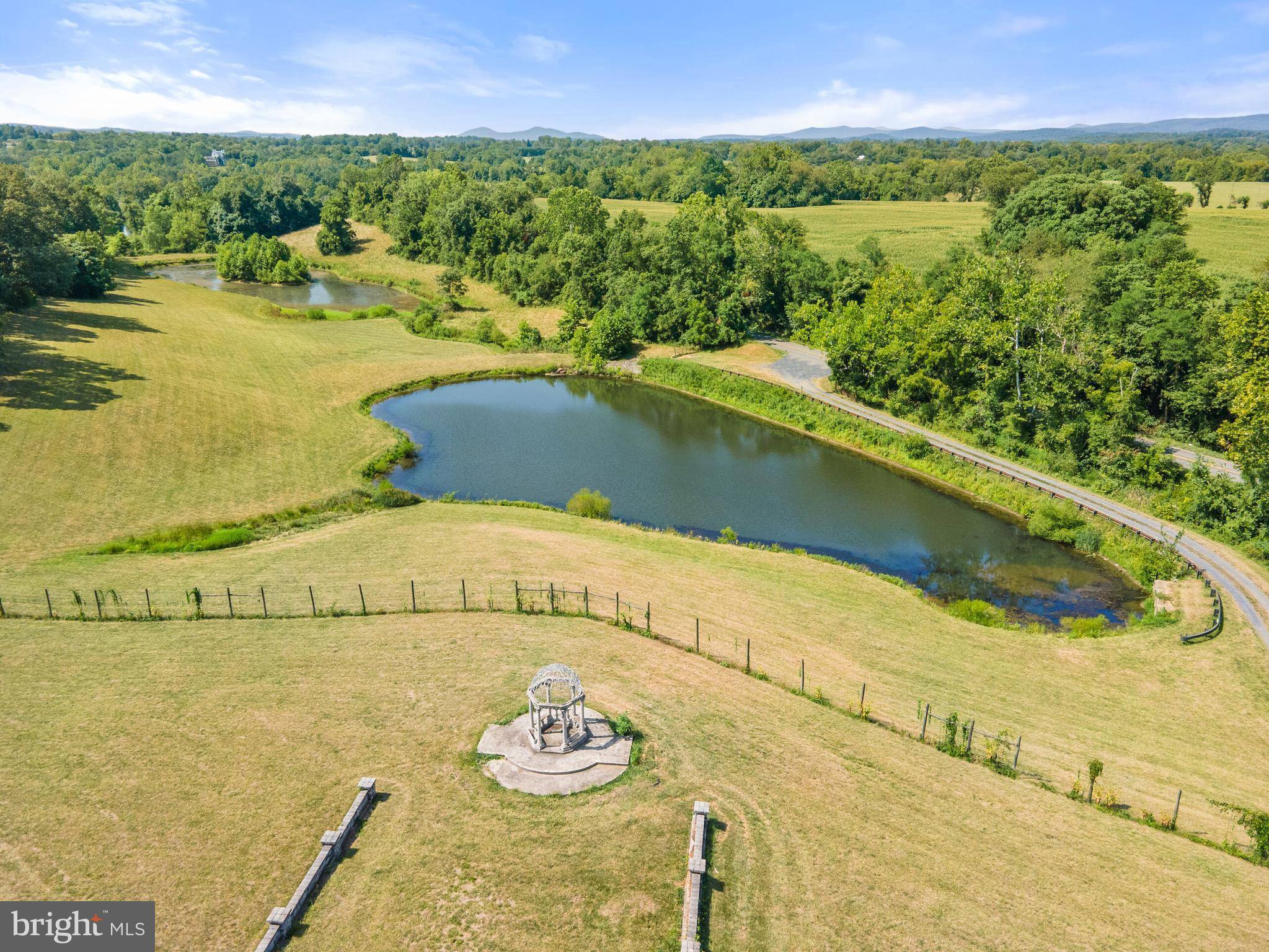 Upperville, VA 20184,22340 WILLISVILLE