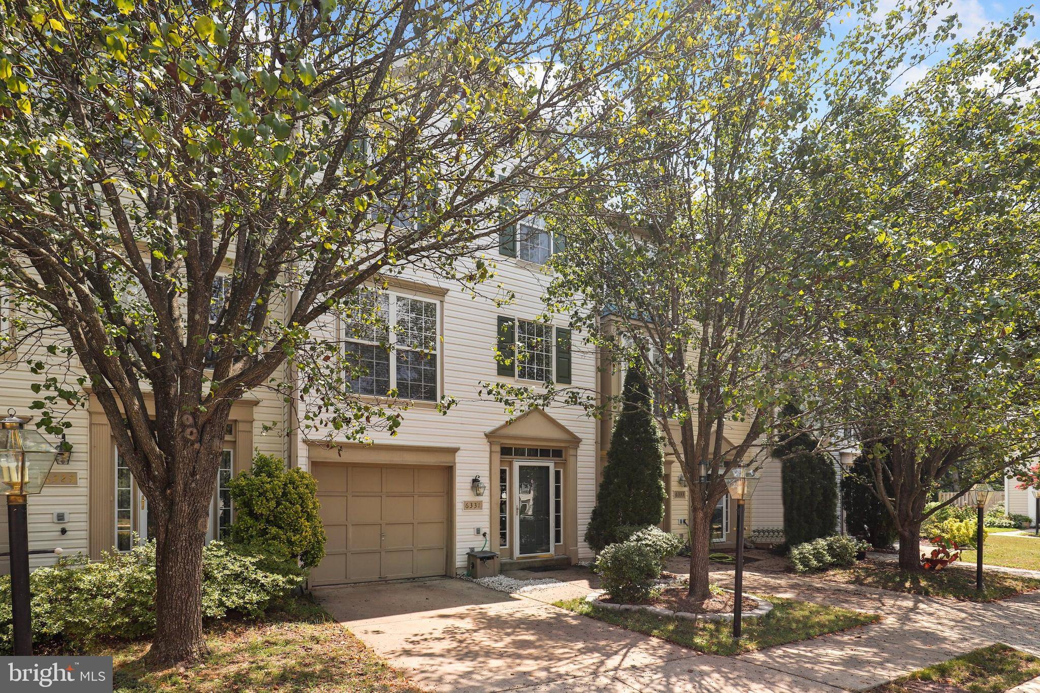 Centreville, VA 20121,6331 SAINT TIMOTHYS LN