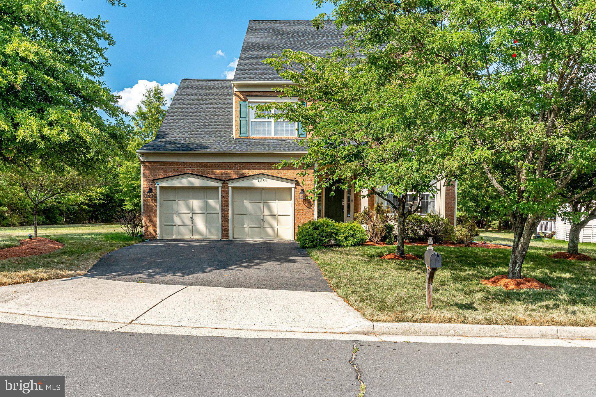 Chantilly, VA 20152,43580 MAJESTIC PRINCE PL