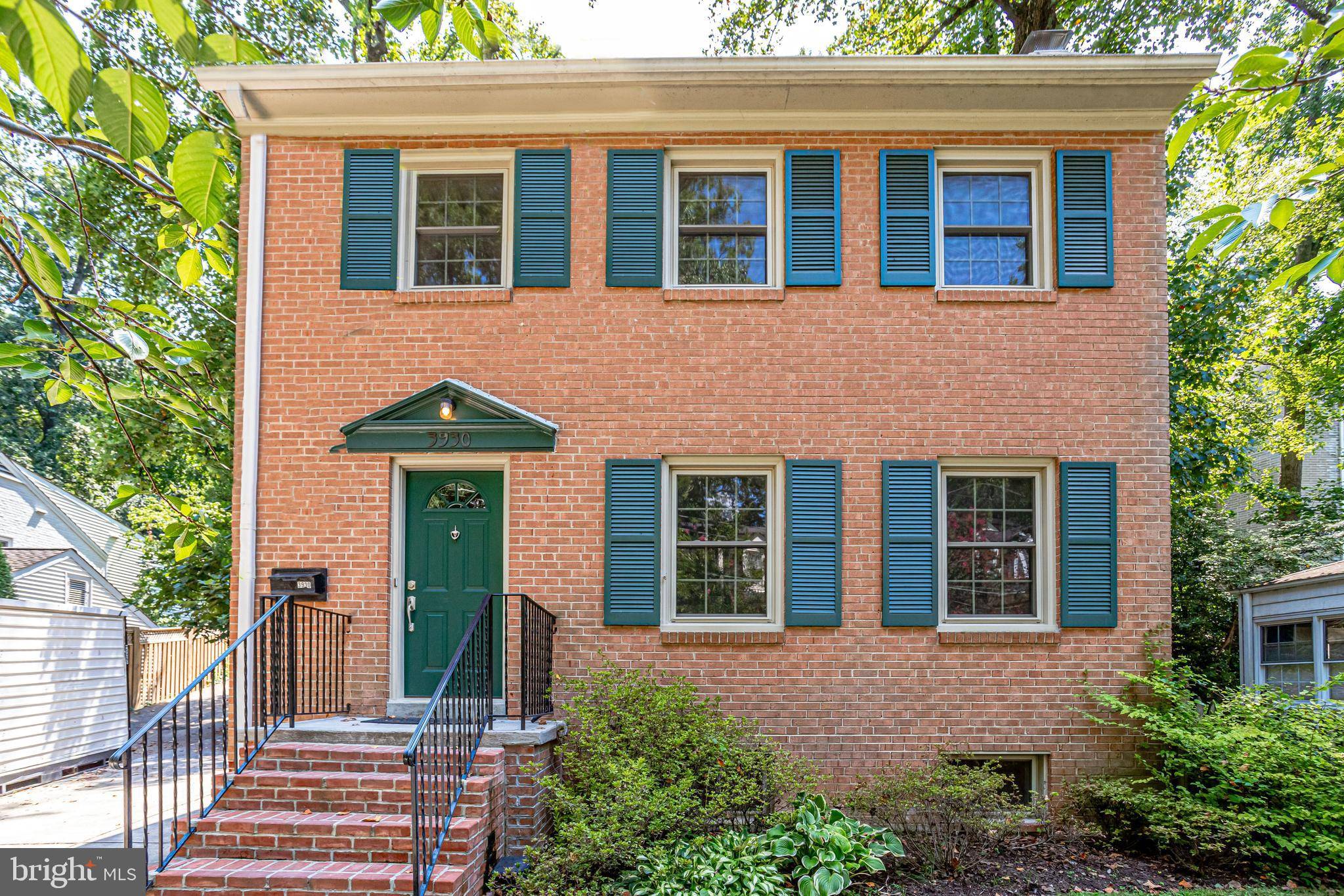 Arlington, VA 22207,3930 VACATION LN