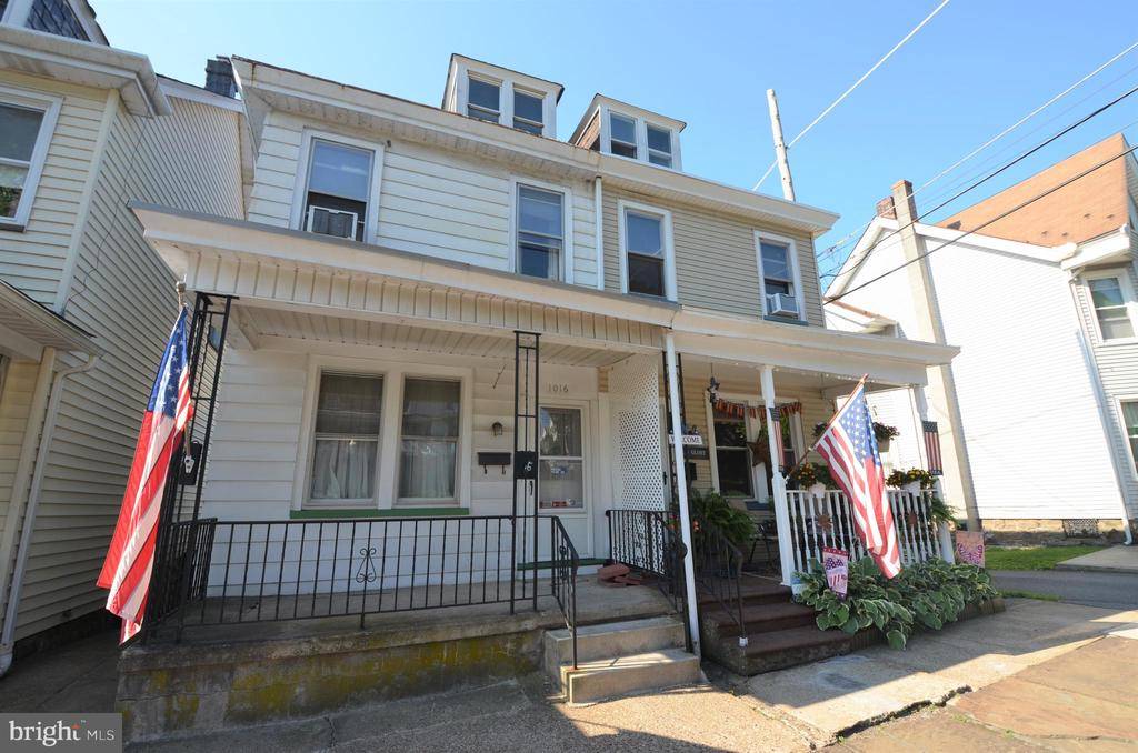 Easton, PA 18042,1016 BUSHKILL ST