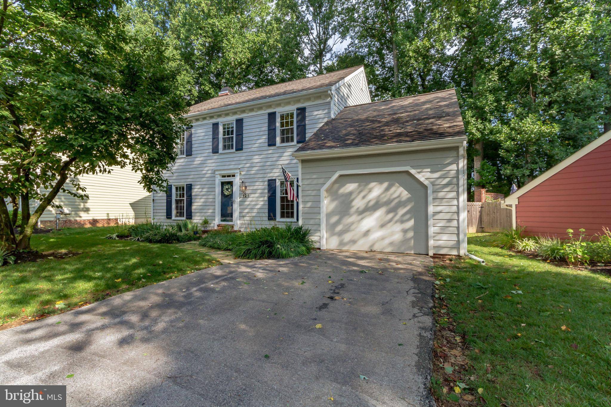 West Chester, PA 19380,121 HEDGEROW LN