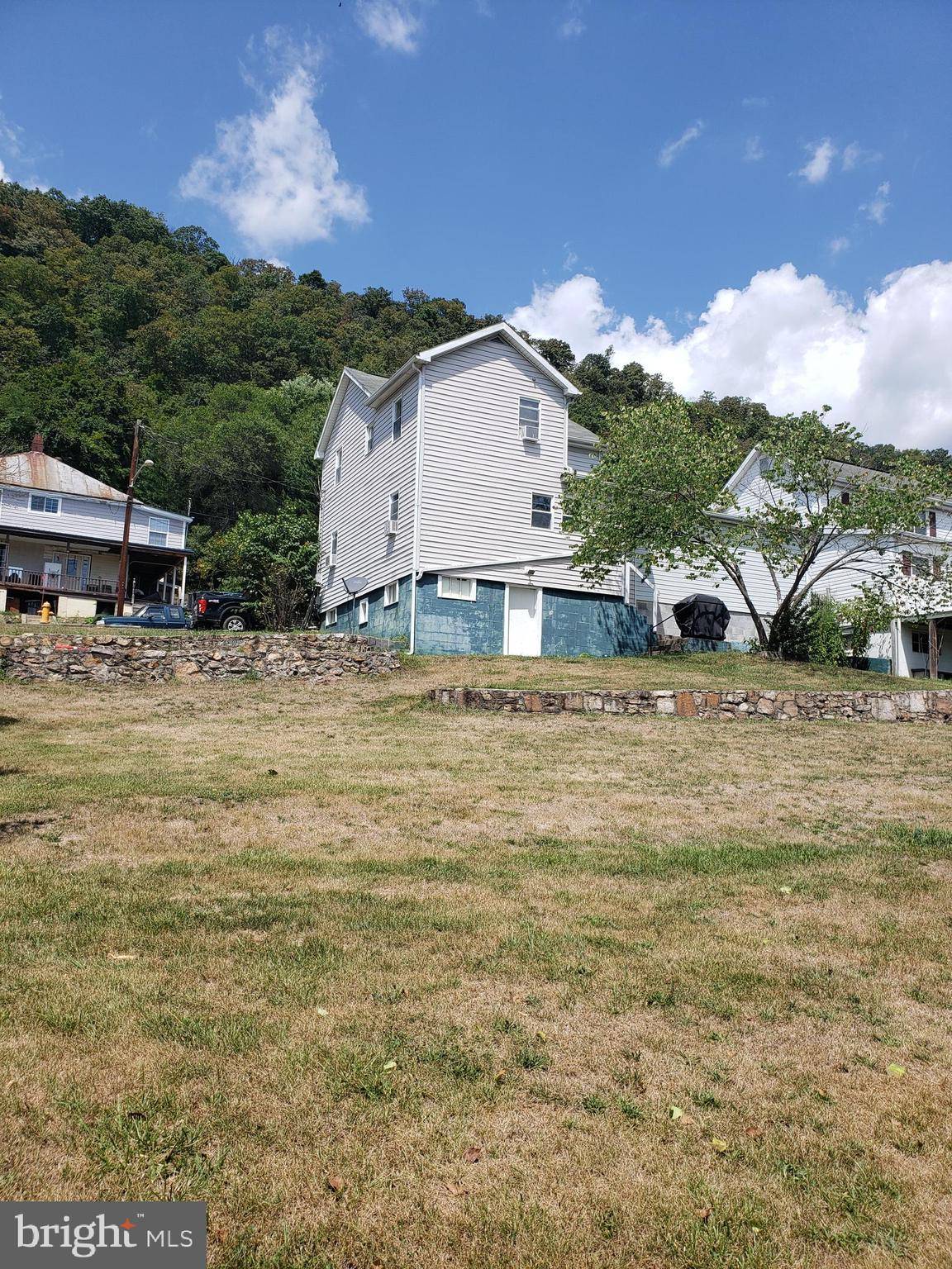 Berkeley Springs, WV 25411,410 WILKES ST