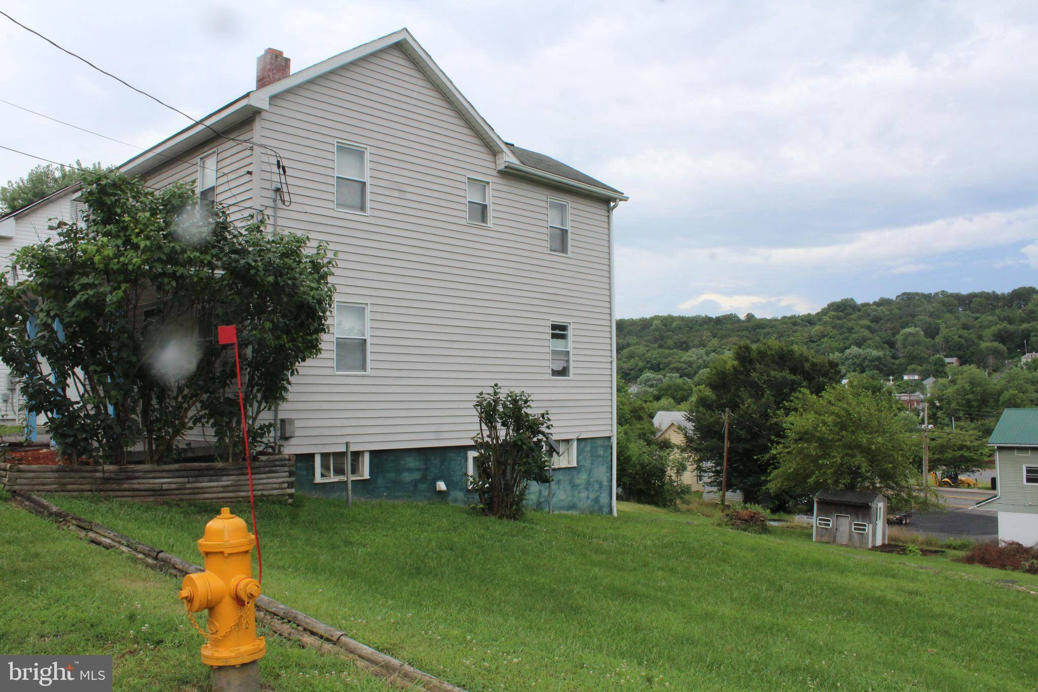 Berkeley Springs, WV 25411,410 WILKES ST