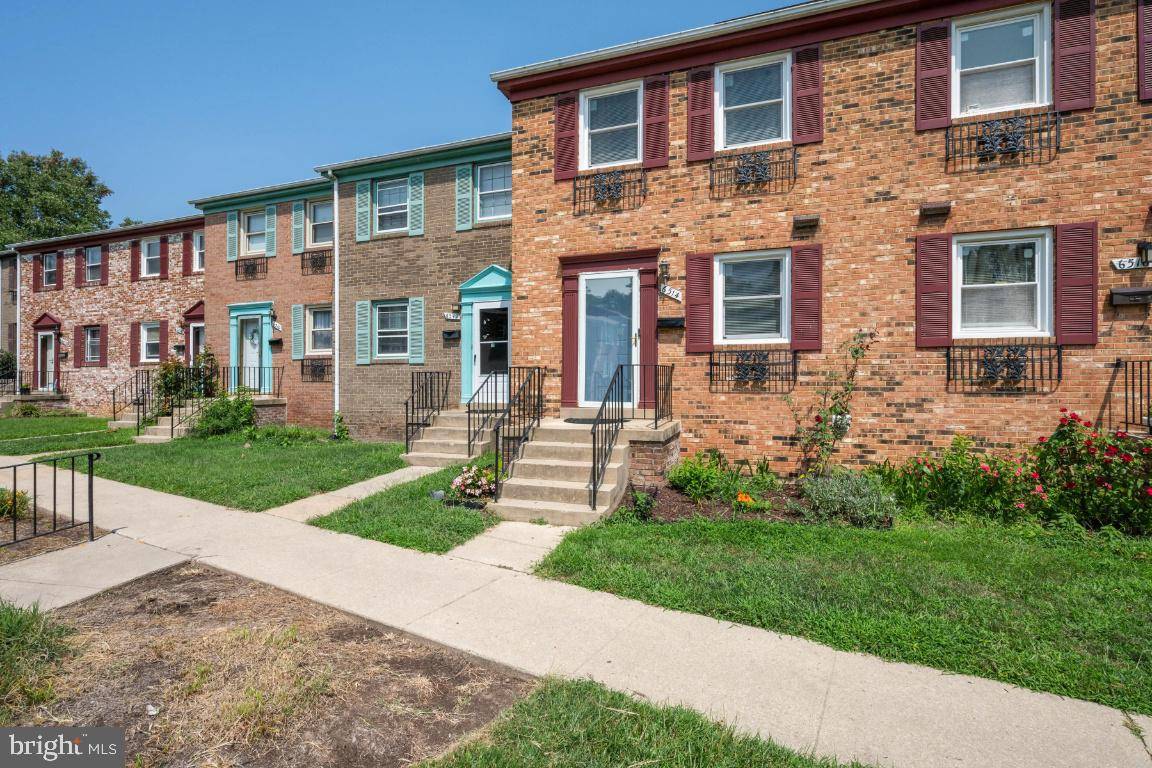 Temple Hills, MD 20748,6514 BEECHWOOD DR #8