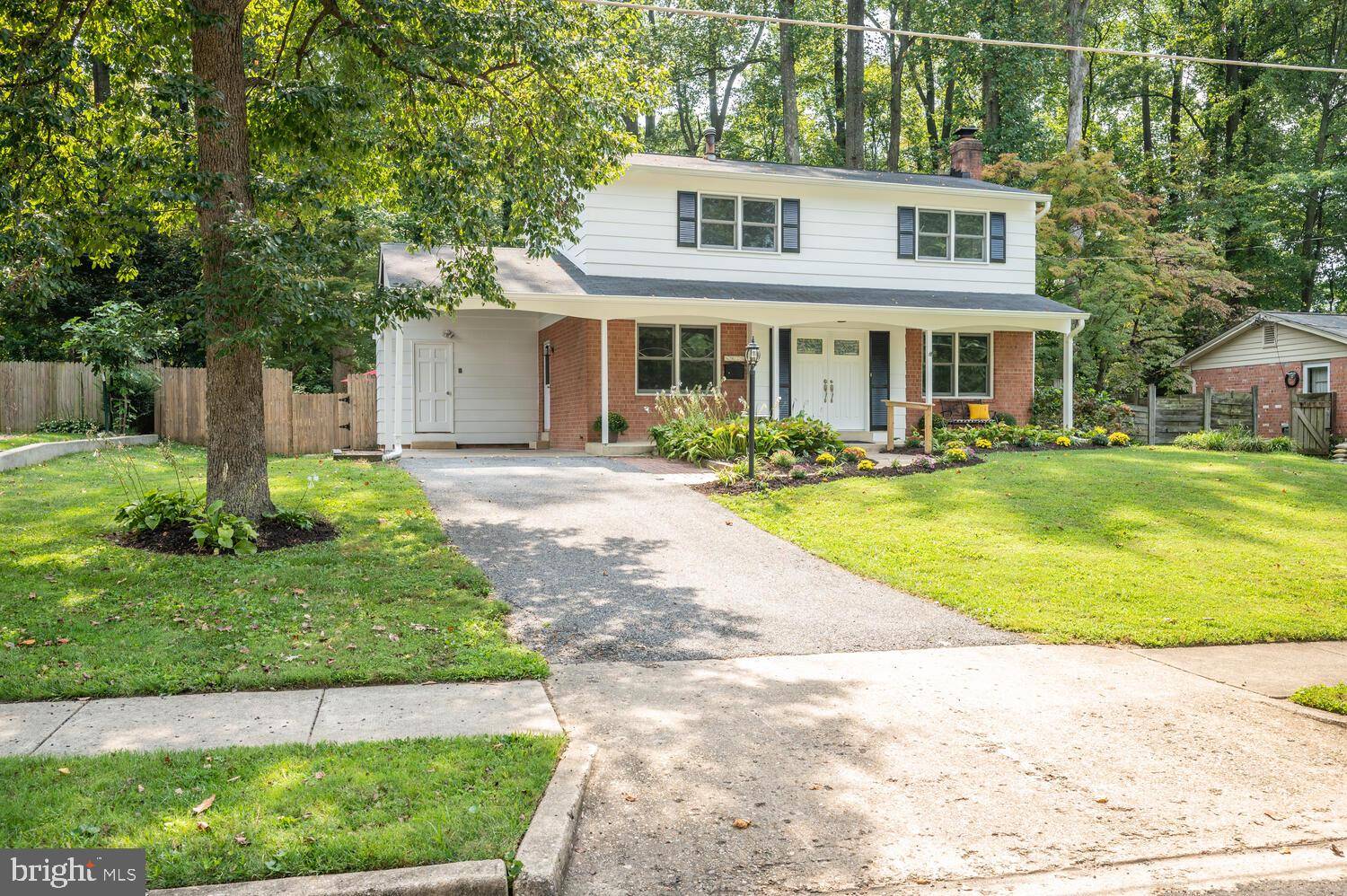 Annandale, VA 22003,8935 ORANGE HUNT LN