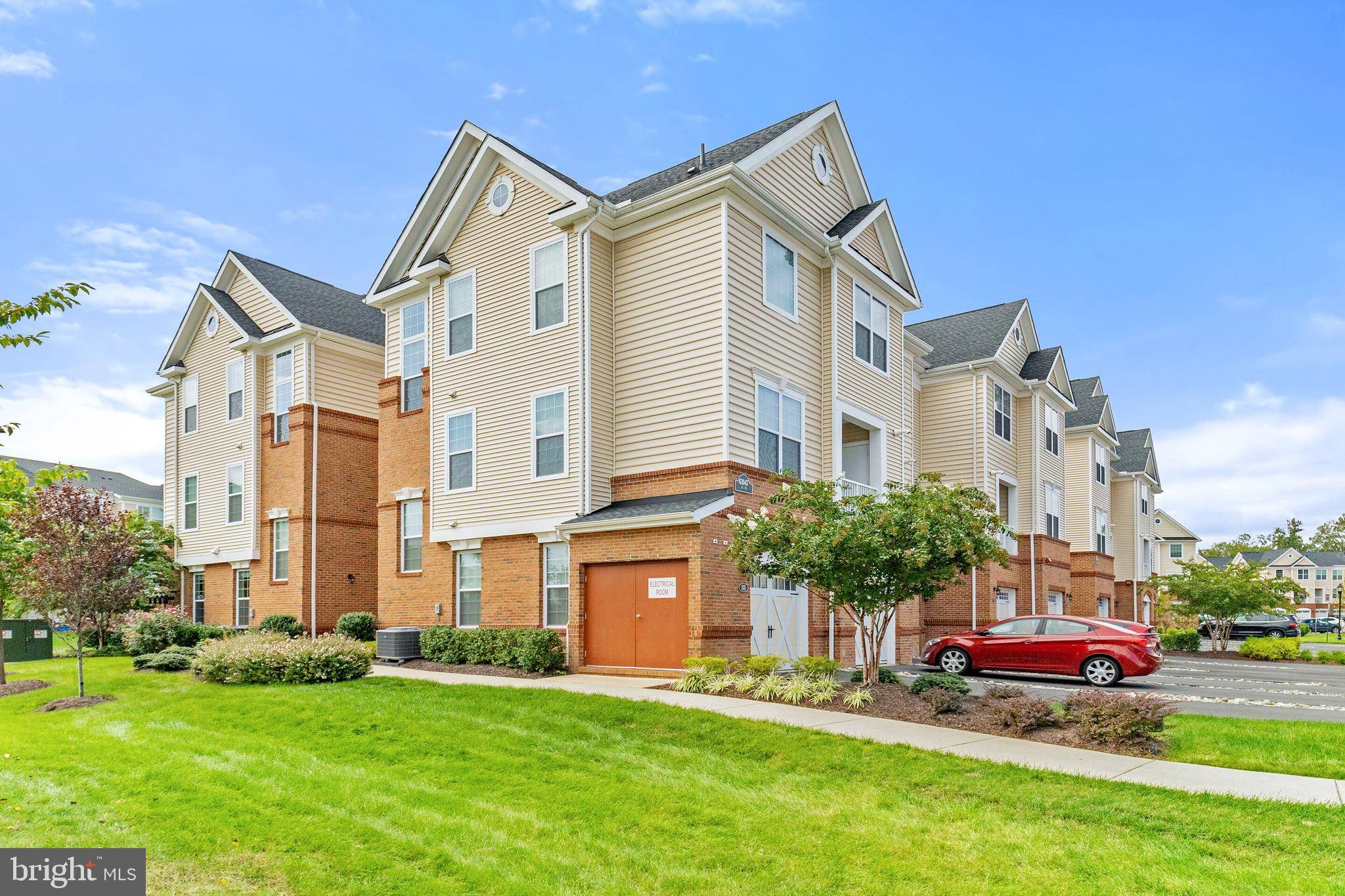 Ashburn, VA 20148,43047 STUARTS GLEN TER #102