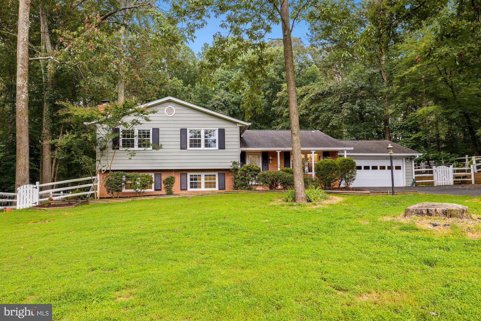 Oakton, VA 22124,11427 VALE SPRING DR