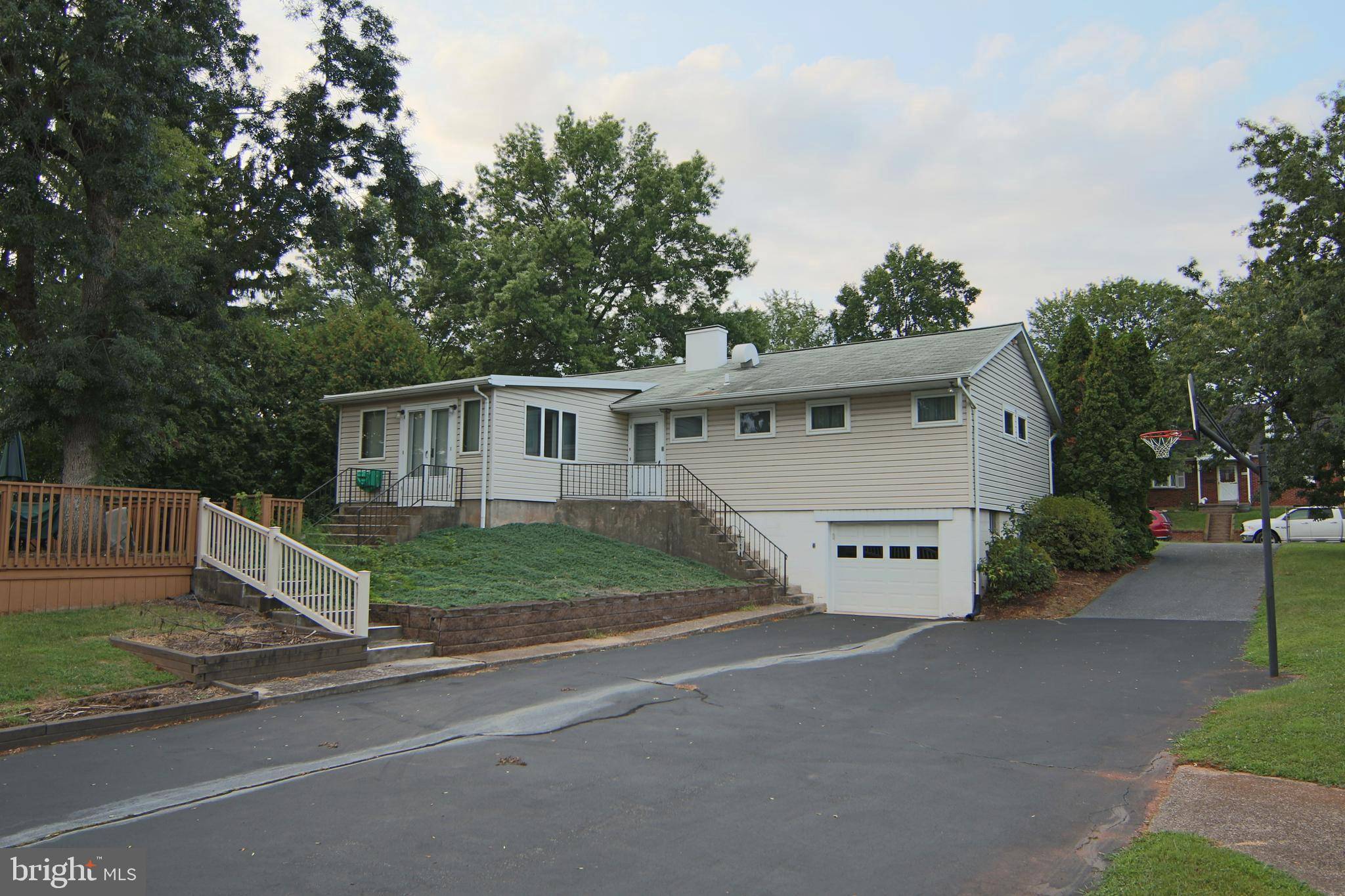 Highspire, PA 17034,243 POPLAR ST