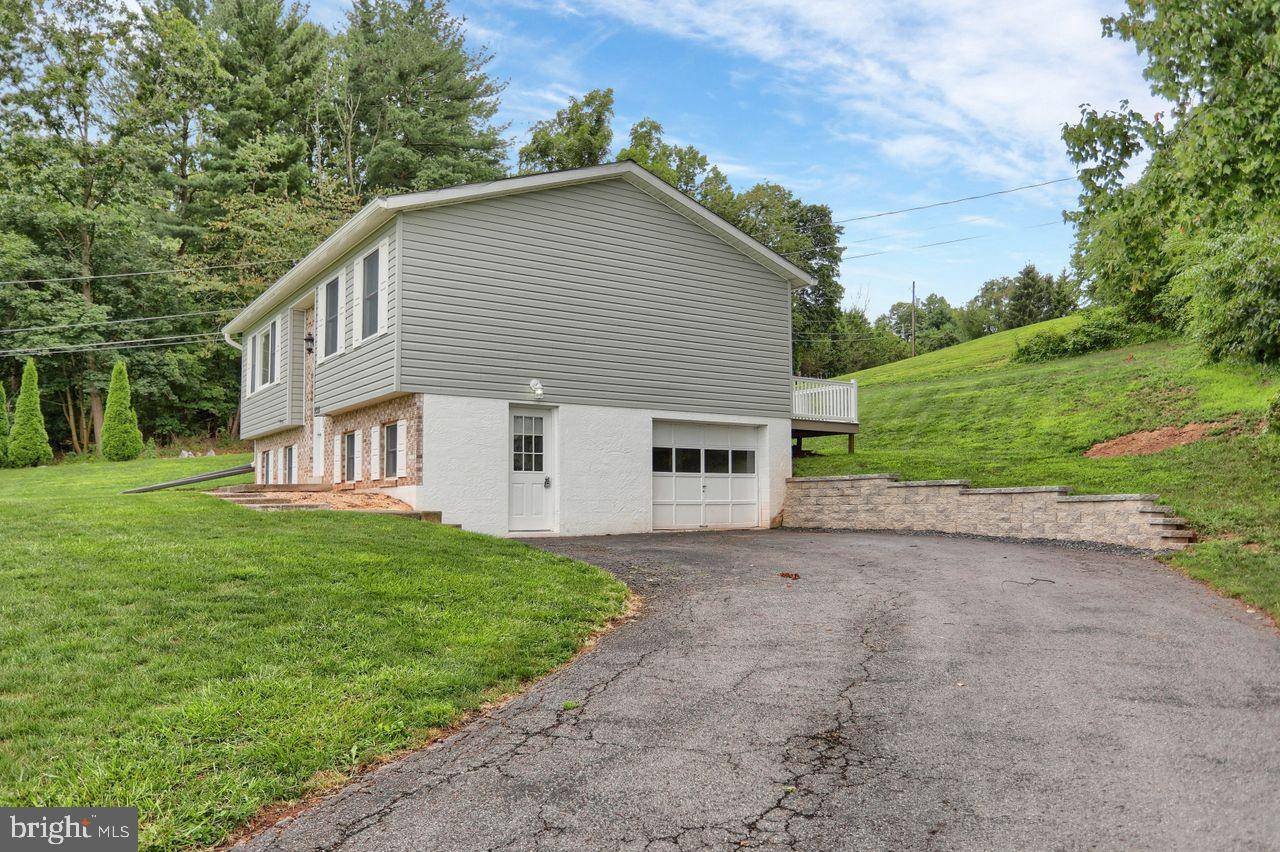 Newport, PA 17074,755 GREEN HILL DR